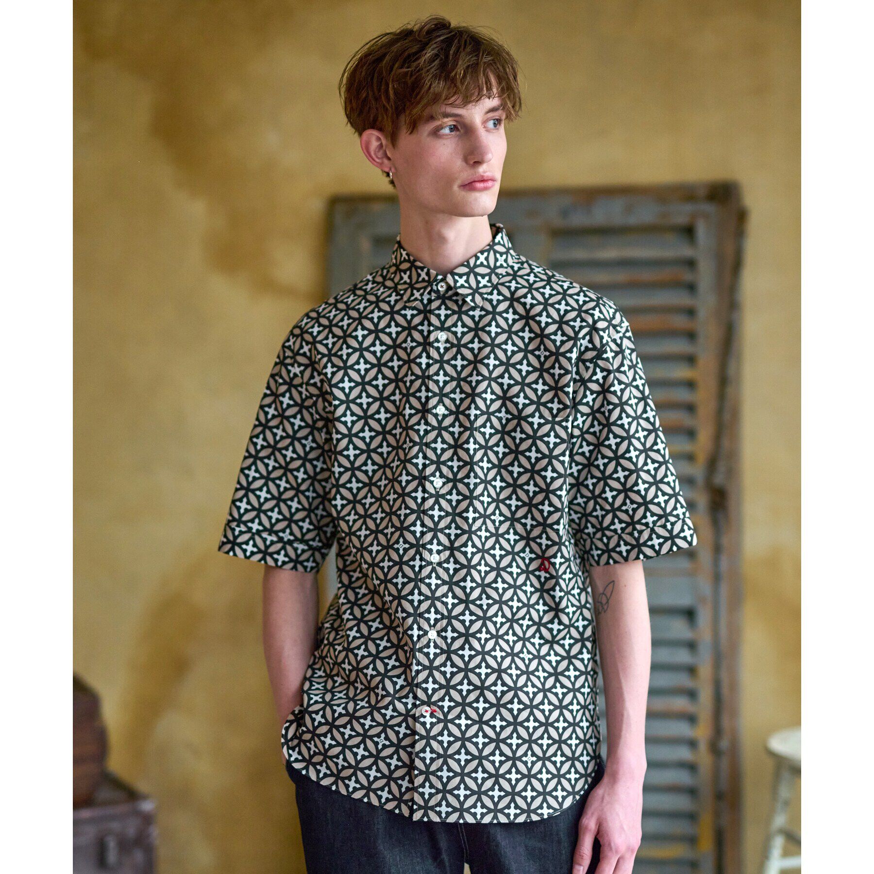 DRESSTERIOR「【Safari5月号掲載】オーバーラップサークル ショートスリーブシャツ」|シャツ・ブラウス|