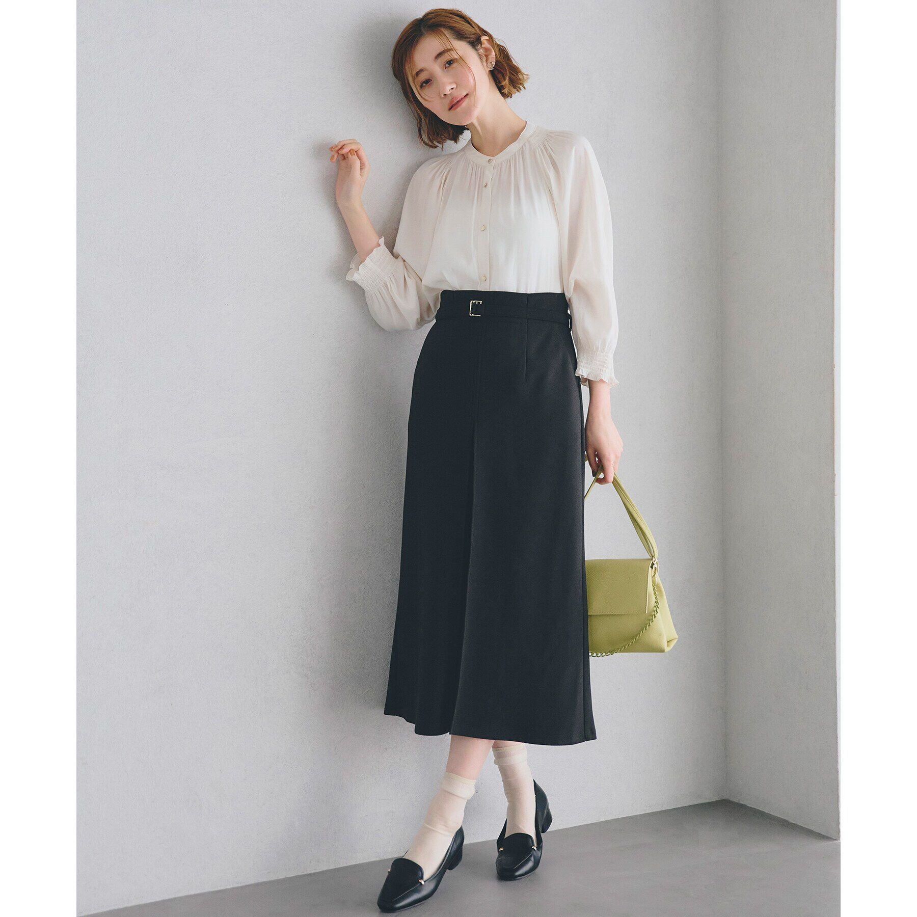 grove「【デイリーから特別な日まで】華やかさを纏うヴィンテージサテンブラウス」|シャツ・ブラウス|