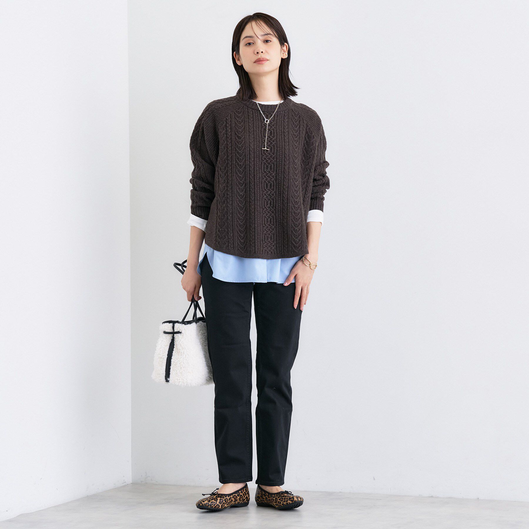 INDIVI「【春の新色登場！褒められデニム】スリムストレート デニムパンツ」|デニム|