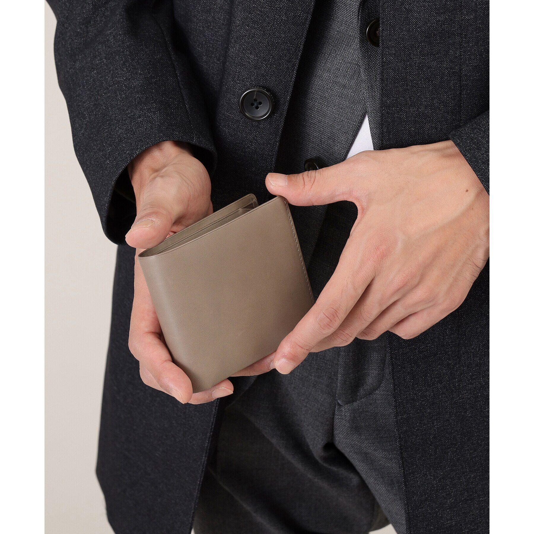 TAKEO KIKUCHI「【THE FLAGSHIP】風琴マチ 2つ折り財布」|財布|