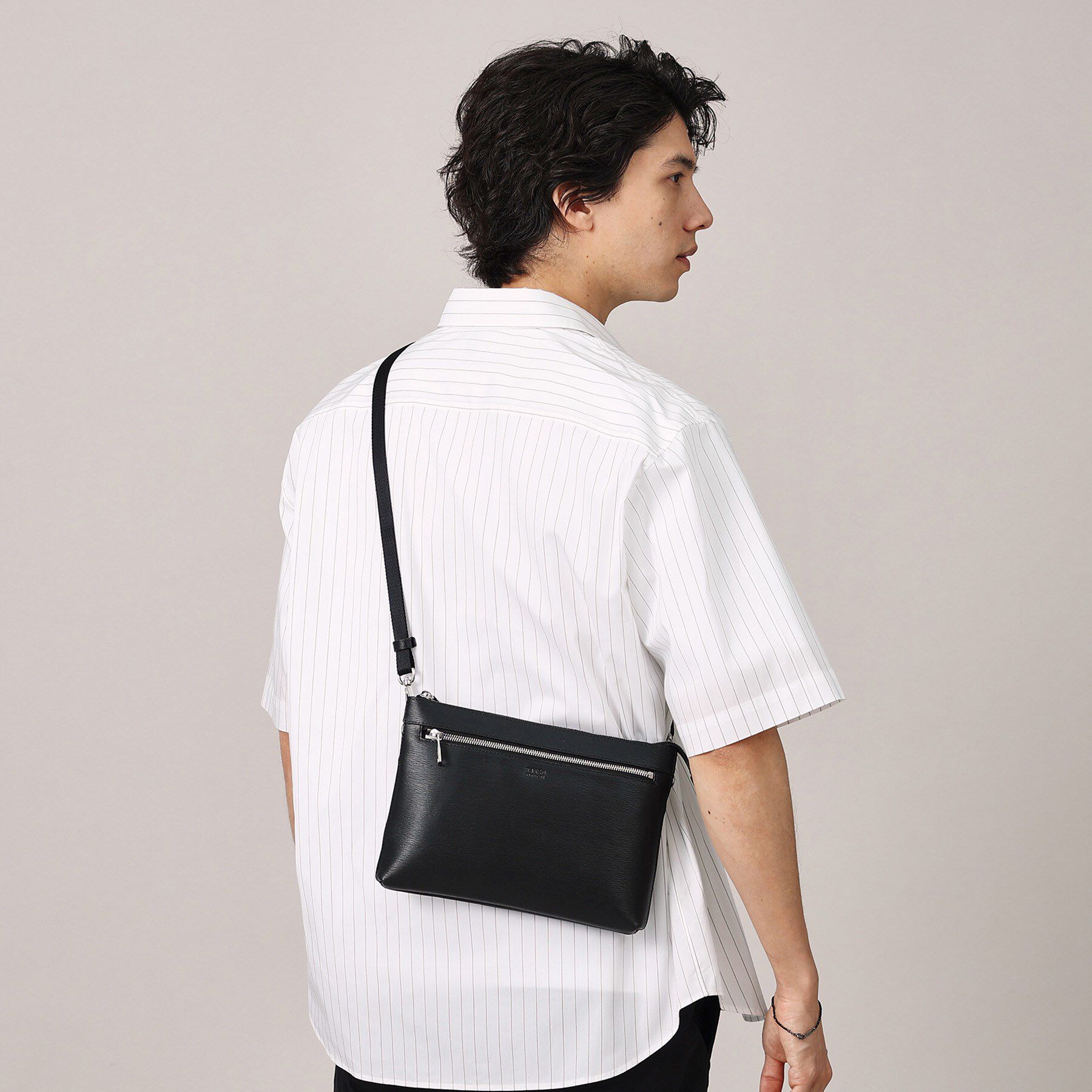 TAKEO KIKUCHI「水シボレザー2WAYクラッチバッグ」|クラッチバッグ|