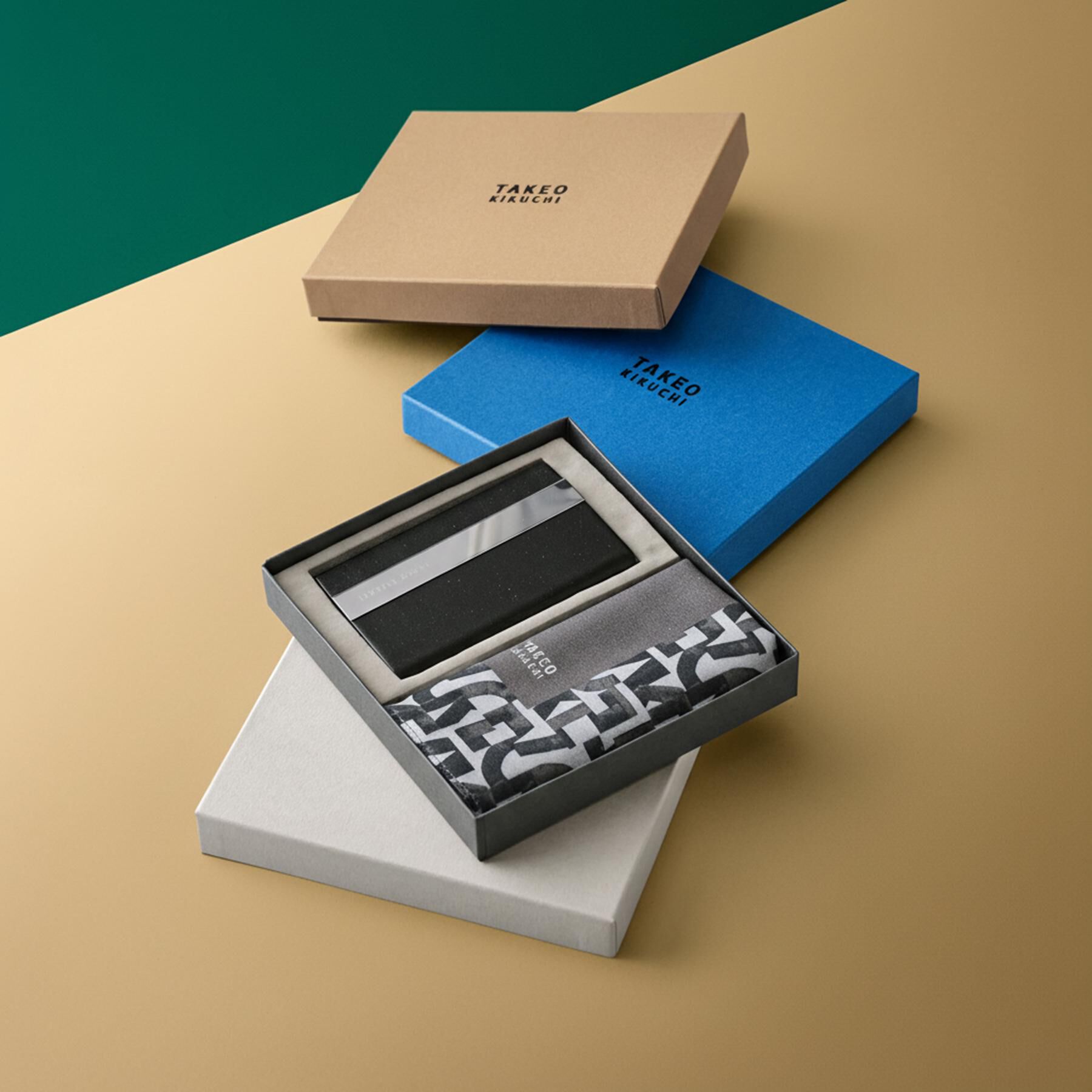 TAKEO KIKUCHI「ハンカチ名刺入れセット」|その他|