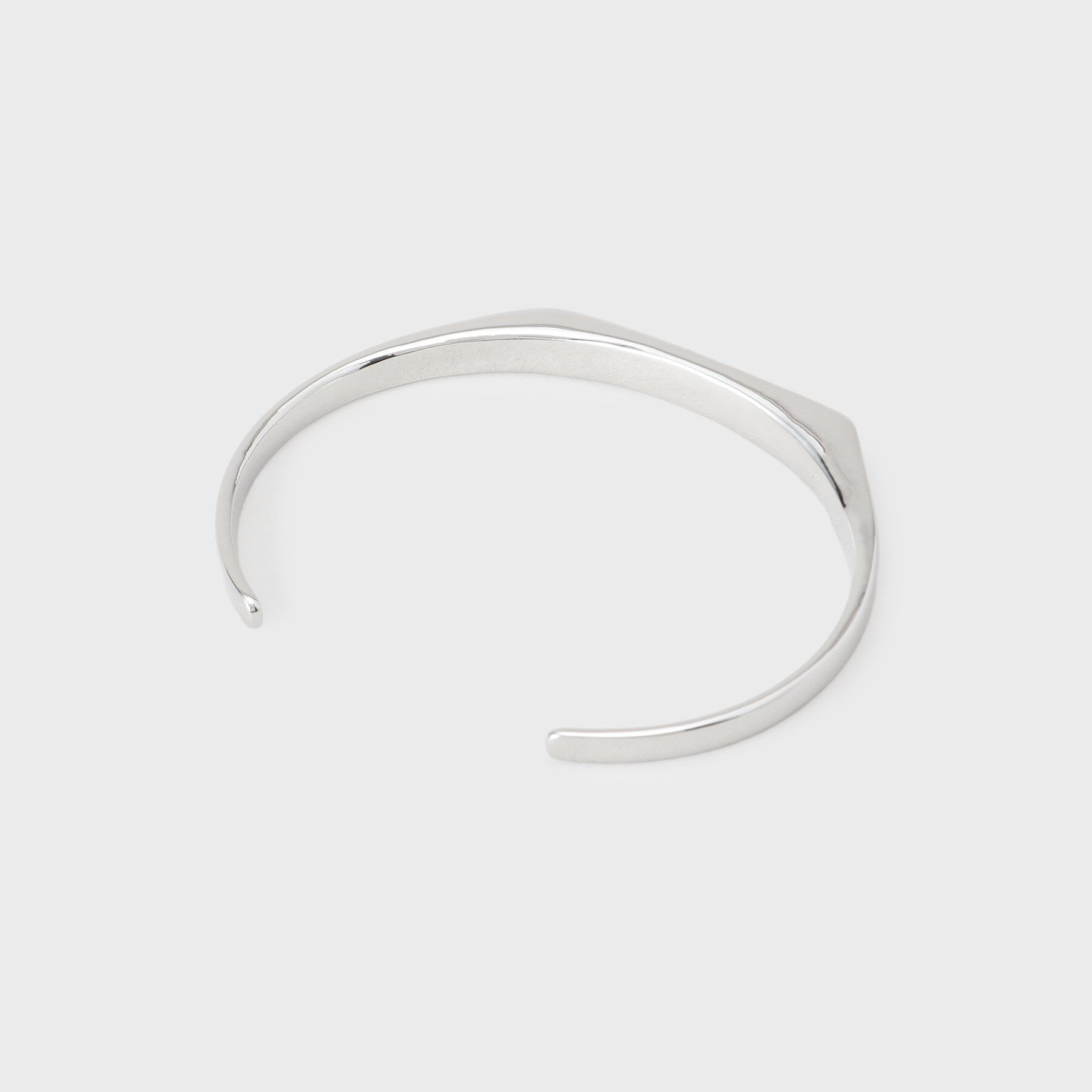 TAKEO KIKUCHI「真鍮製アソートバングル ー 洗練された大人のアクセント」|ブレスレット・バングル|