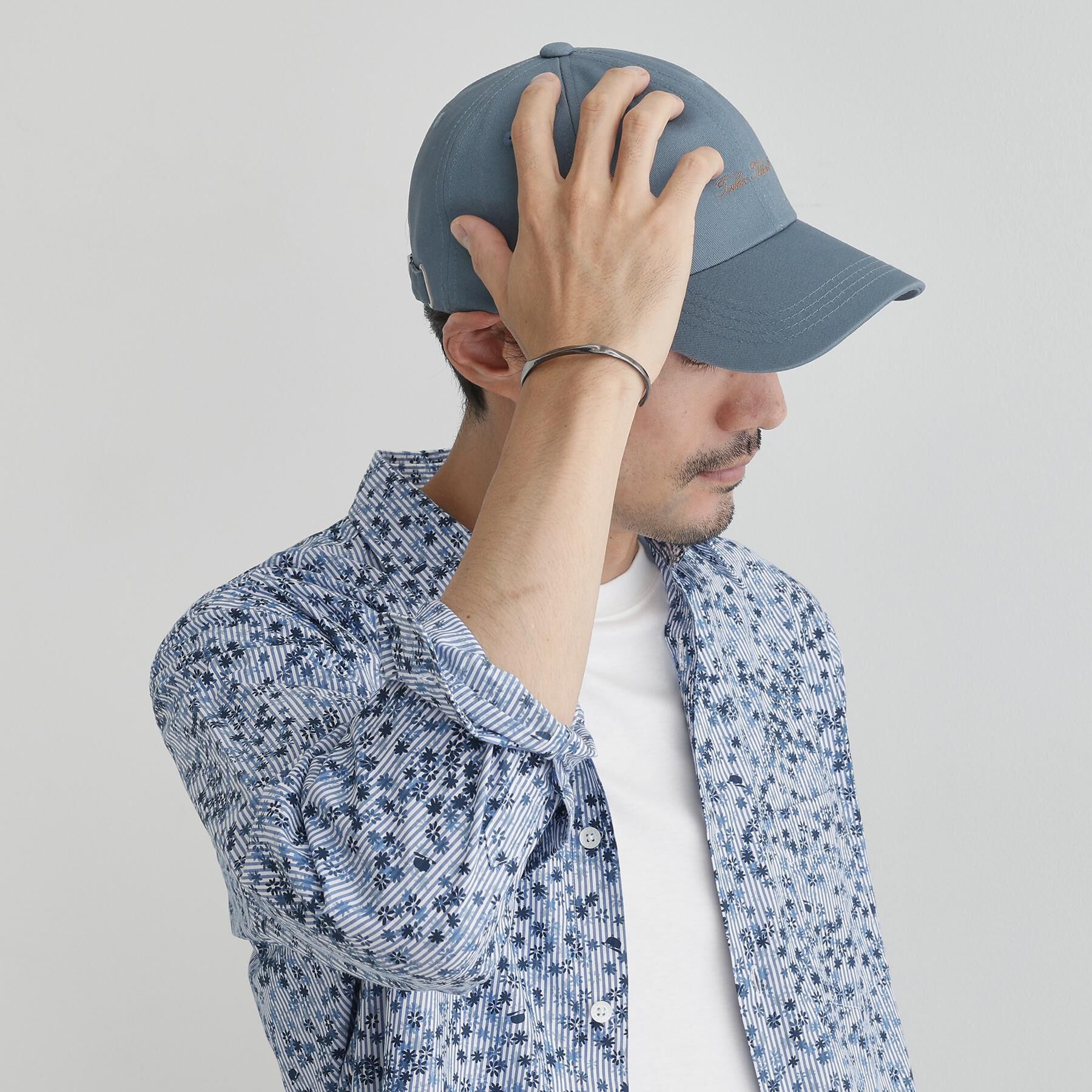 TAKEO KIKUCHI「真鍮製アソートバングル ー 洗練された大人のアクセント」|ブレスレット・バングル|