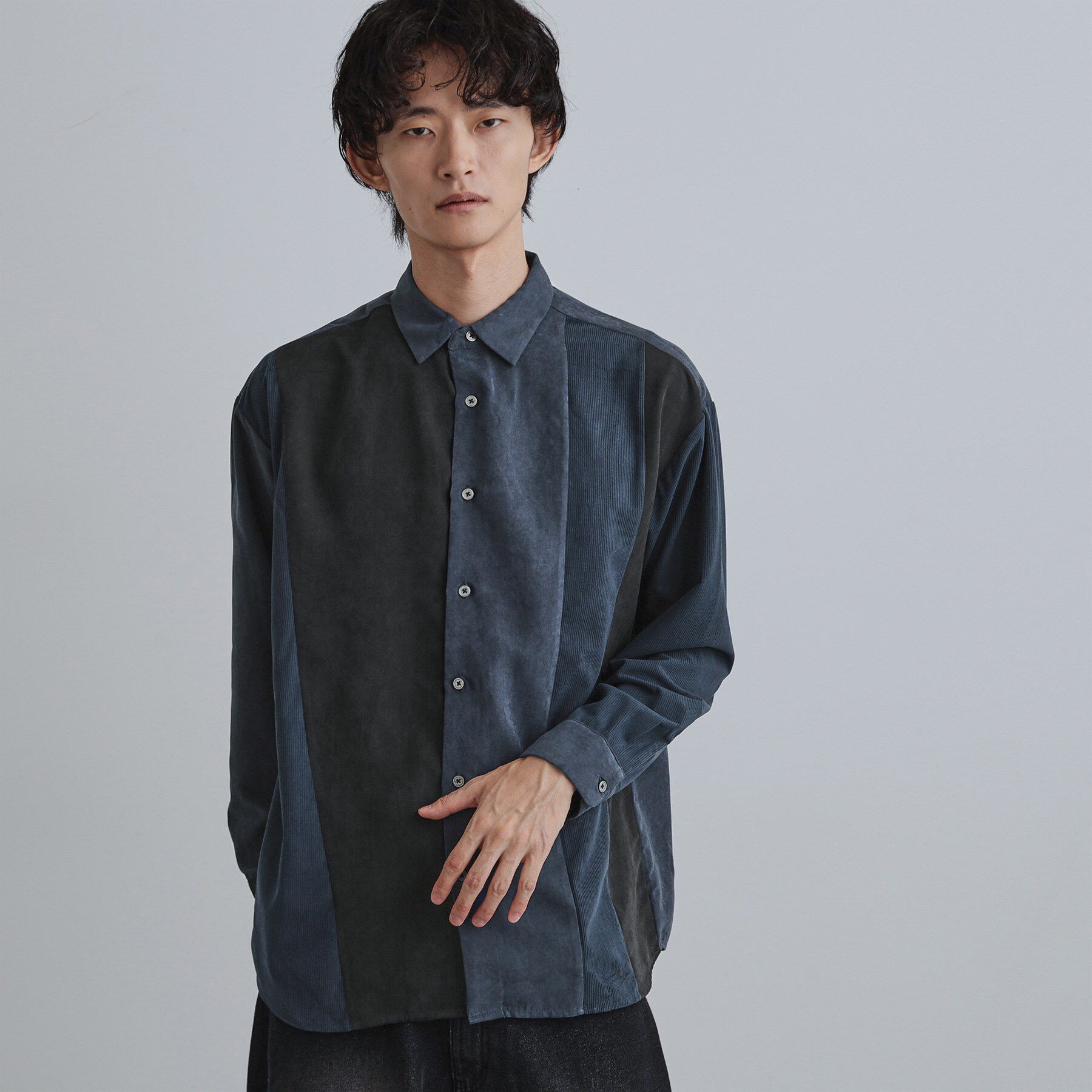 tk.TAKEO KIKUCHI「コーデュロイ＆スエード切替シャツ」|シャツ・ブラウス|ネイビー(094)