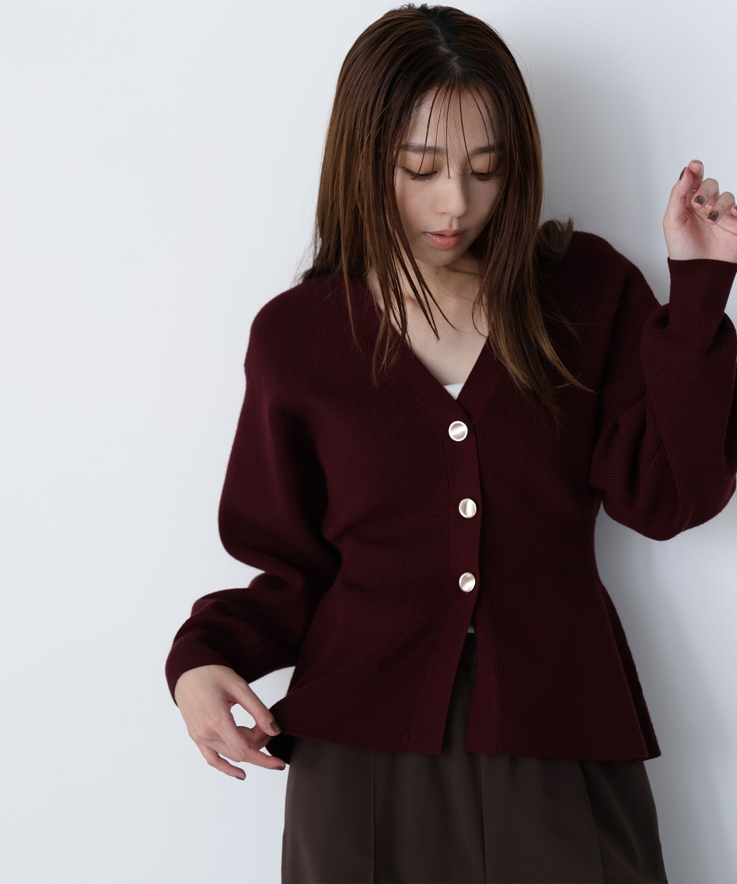  「ペプラムフォルムカーディガン」|ニット・セーター|バーガンディ1