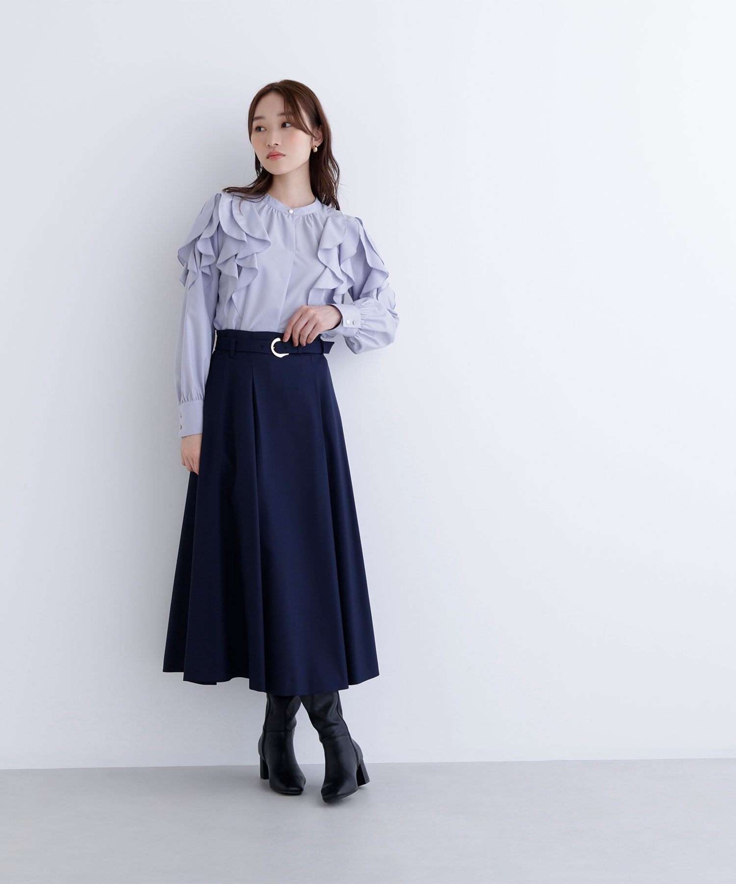  「メタルバックルフレアスカート」|スカート|ネイビー