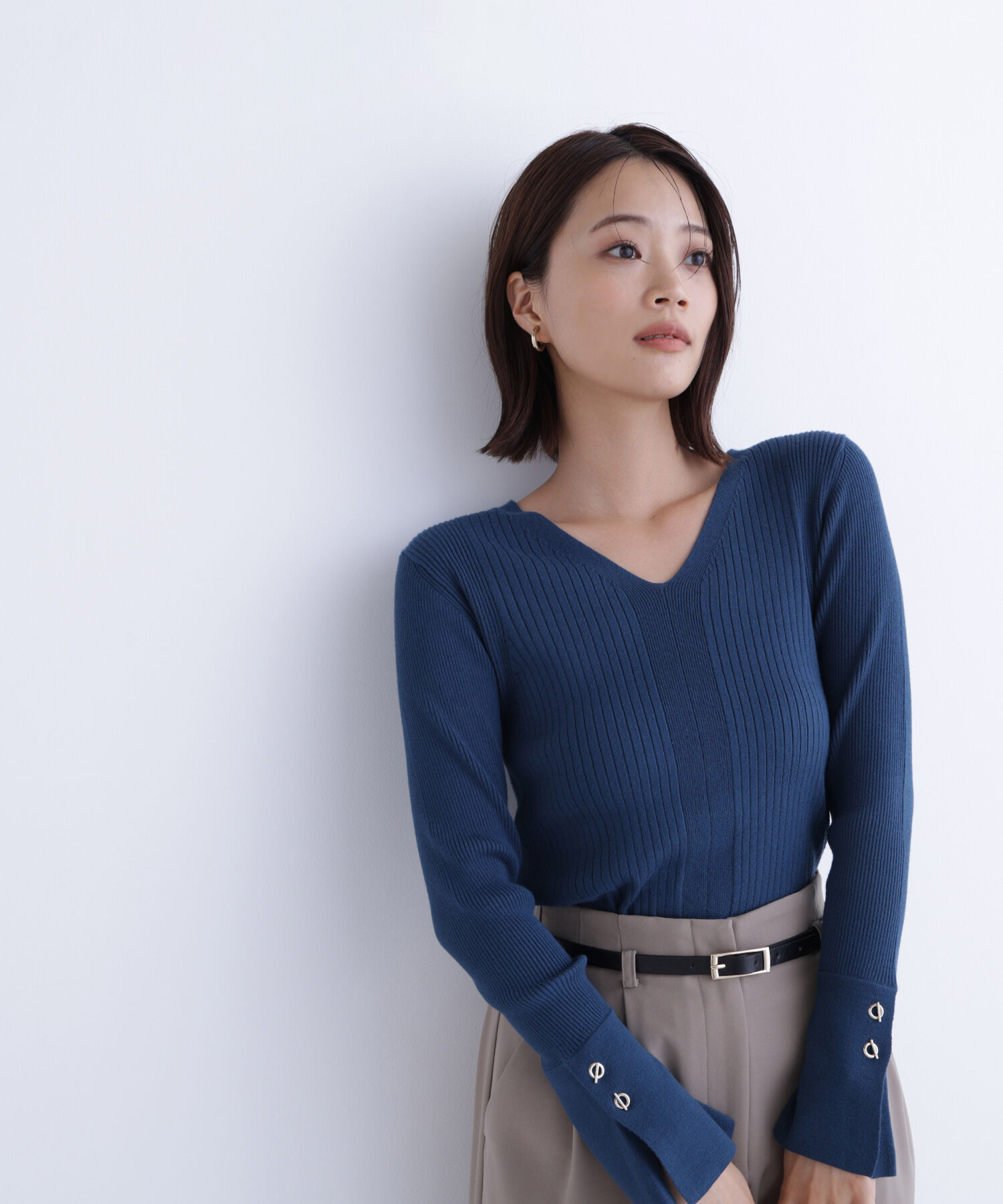  「Vネックハトメスリーブリブニット」|ニット・セーター|