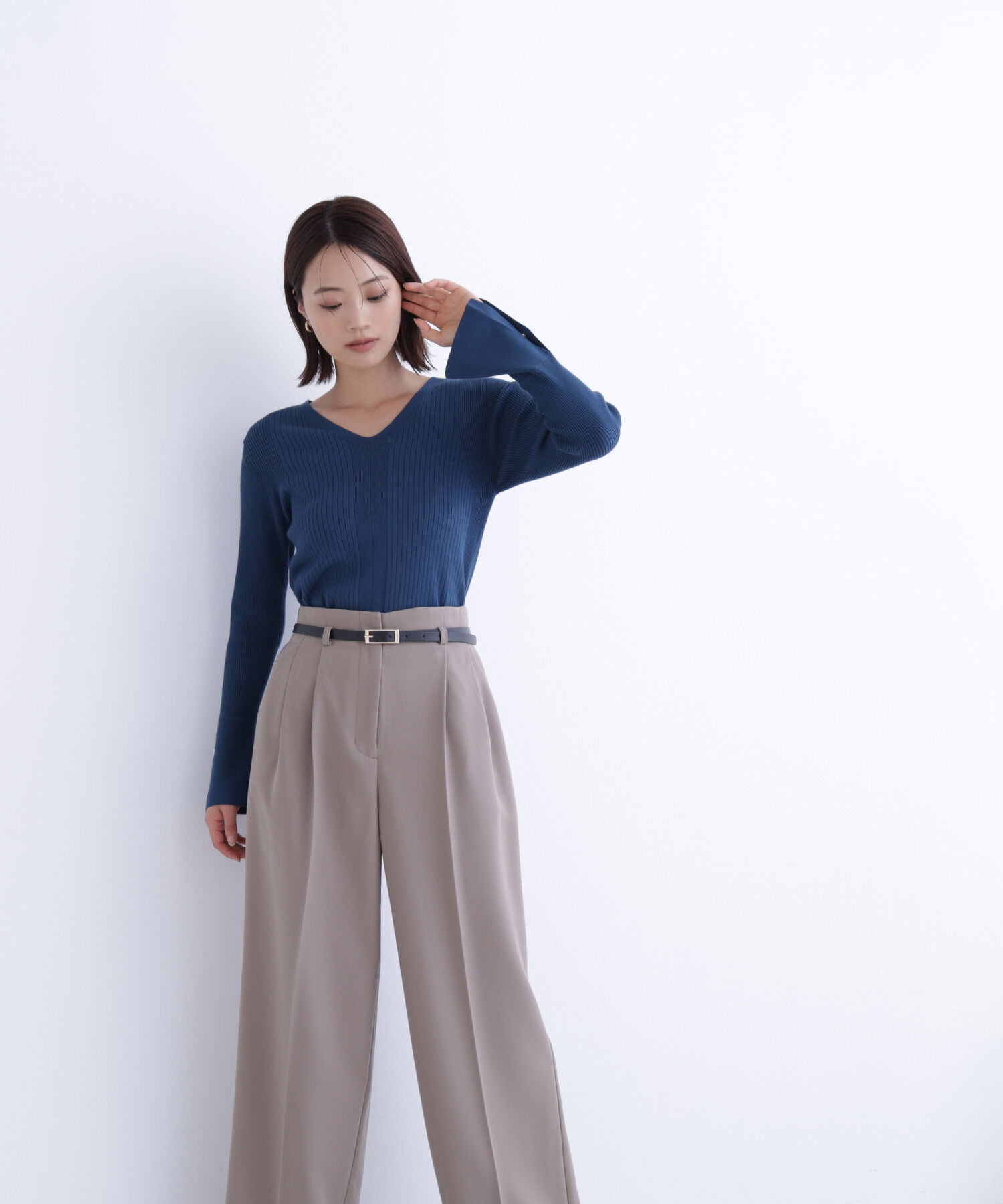  「Vネックハトメスリーブリブニット」|ニット・セーター|