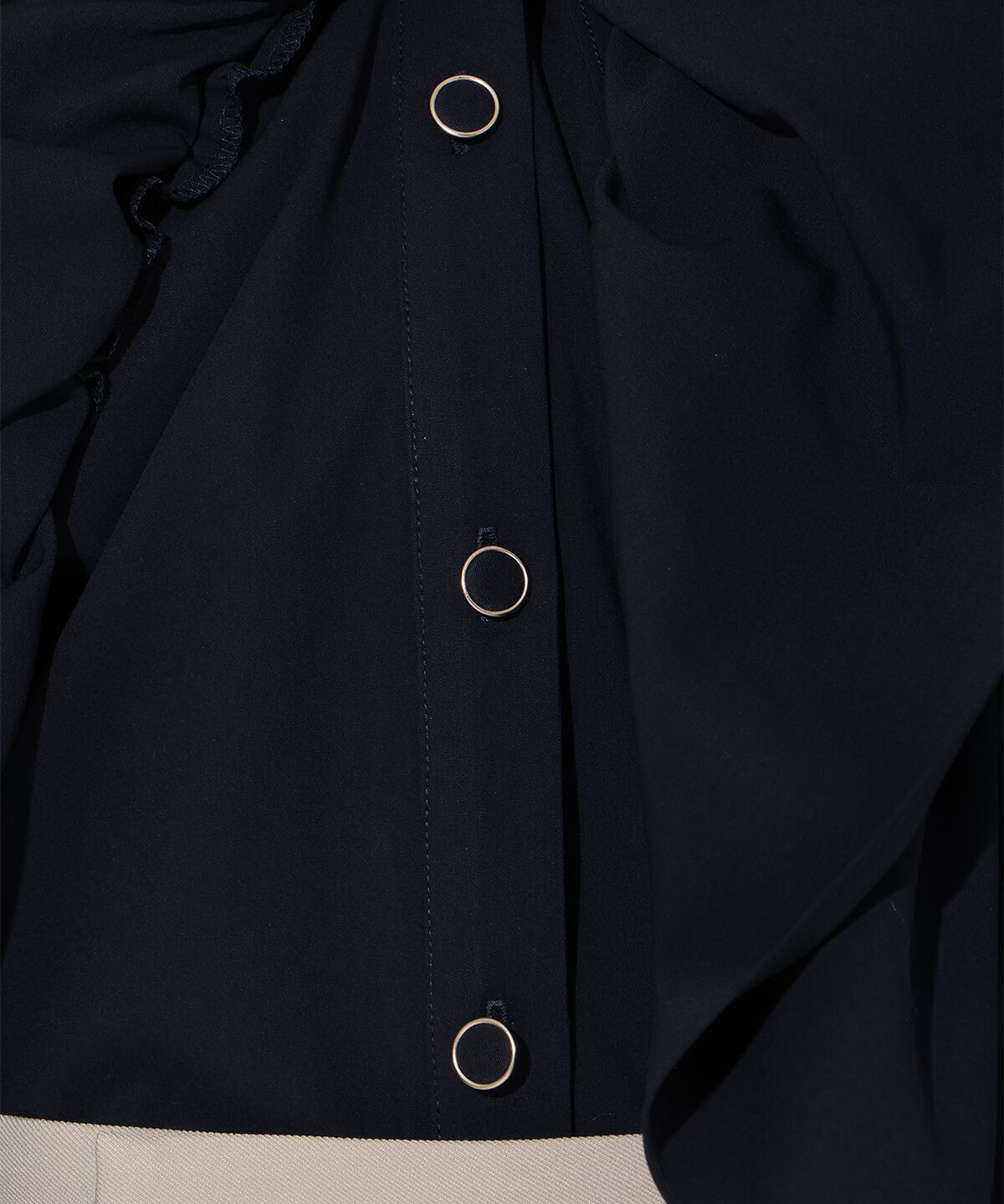 アンドクチュール「フリルクロスブラウス」|シャツ・ブラウス|