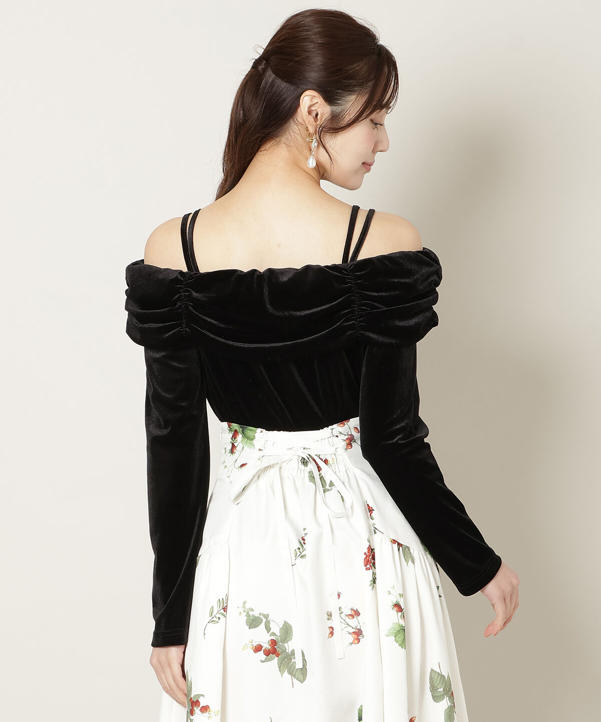 WILLSELECTION「ギャザーオフショルベロアトップス」|ニット・セーター|