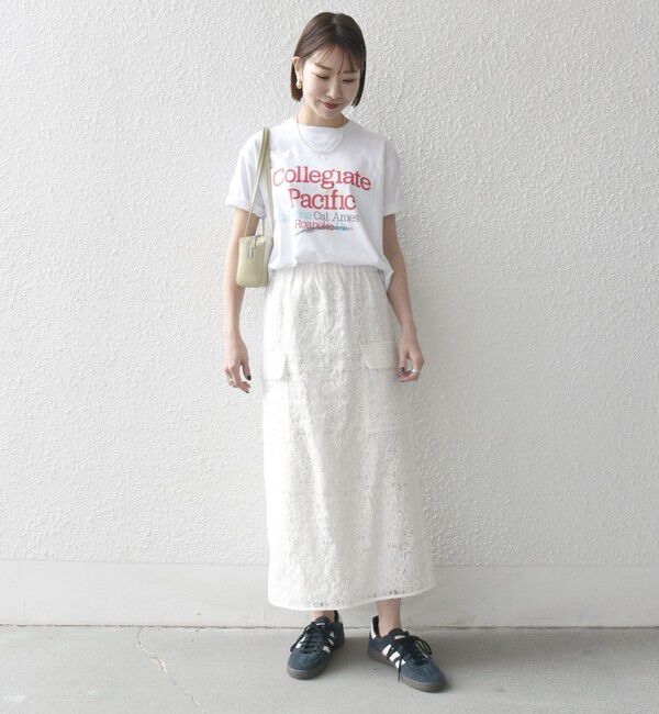 SHIPS any「【SHIPS any別注】Collegiate Pacific:〈洗濯機可能〉V ガゼット プリント & 刺繍 Tシャツ 25SS」|Tシャツ・カットソー|