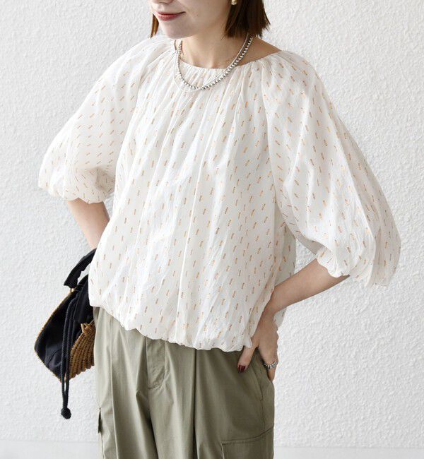 SHIPS any「SHIPS any:〈洗濯機可能〉ラメ ドビー ギャザー パフ スリーブ ブラウス」|シャツ・ブラウス|オフホワイト