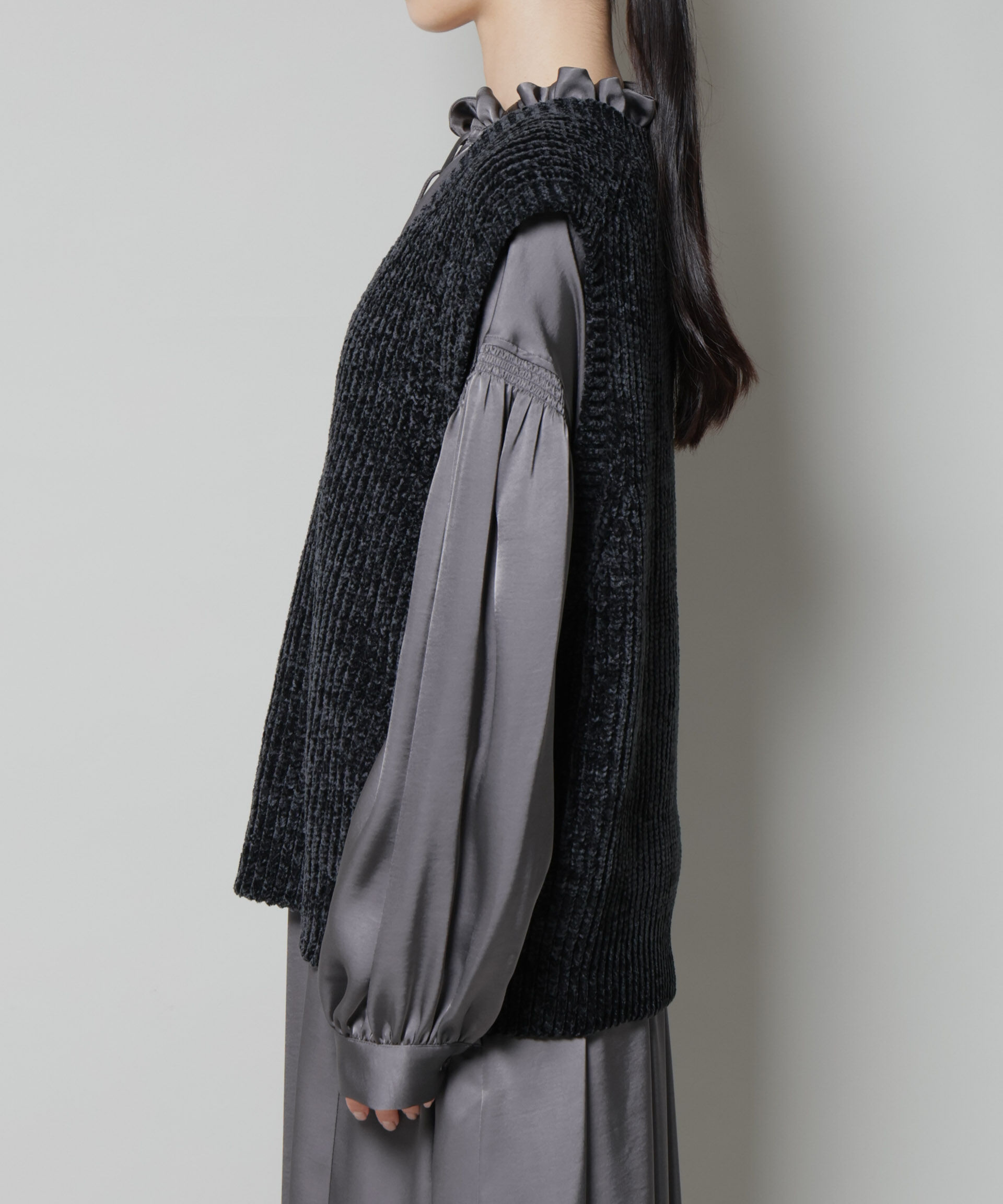 nano･universe「ベロアモールVネックニットベスト」|ニット・セーター|