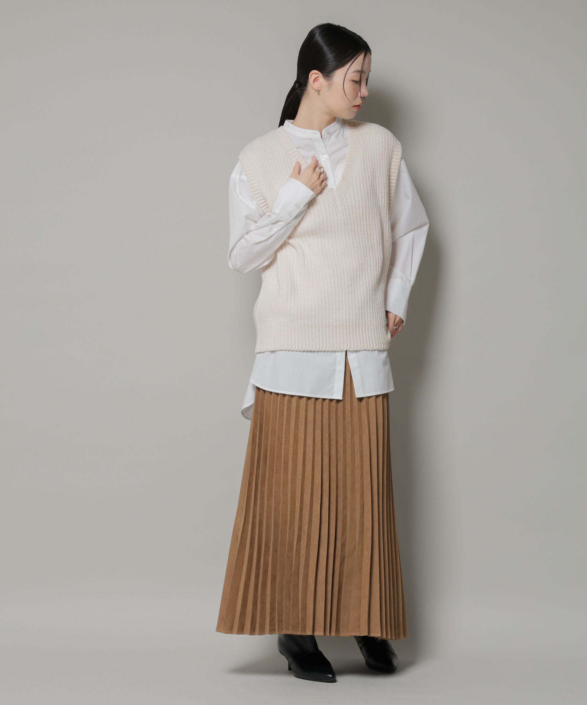 nano･universe「ベロアモールVネックニットベスト」|ニット・セーター|