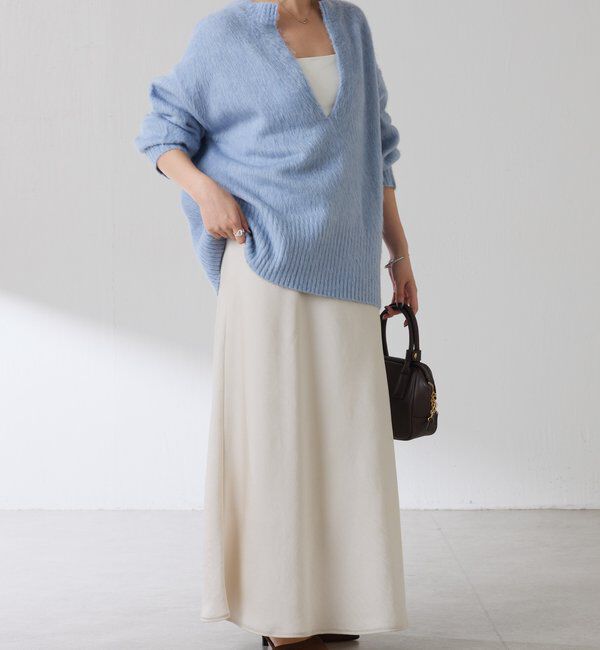  「エアリー深Vニット」|ニット・セーター|