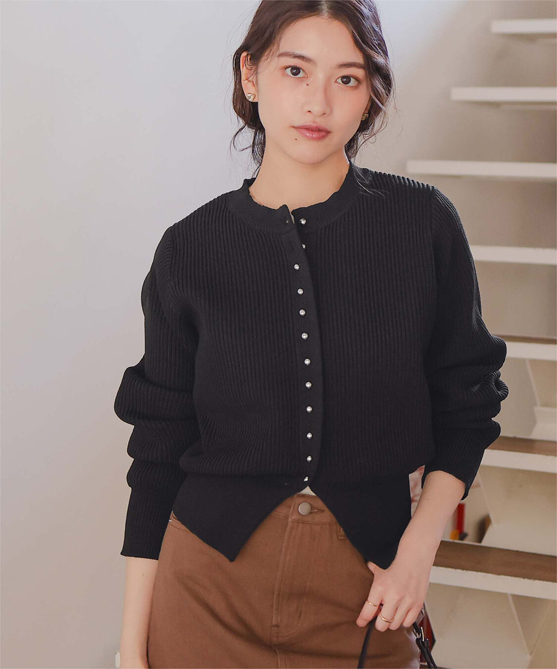 titivate「ミニシルバー釦デザインニットカーディガン」|ニット・セーター|ブラック