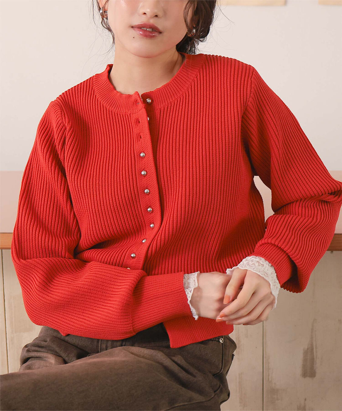 titivate「ミニシルバー釦デザインニットカーディガン」|ニット・セーター|レッド