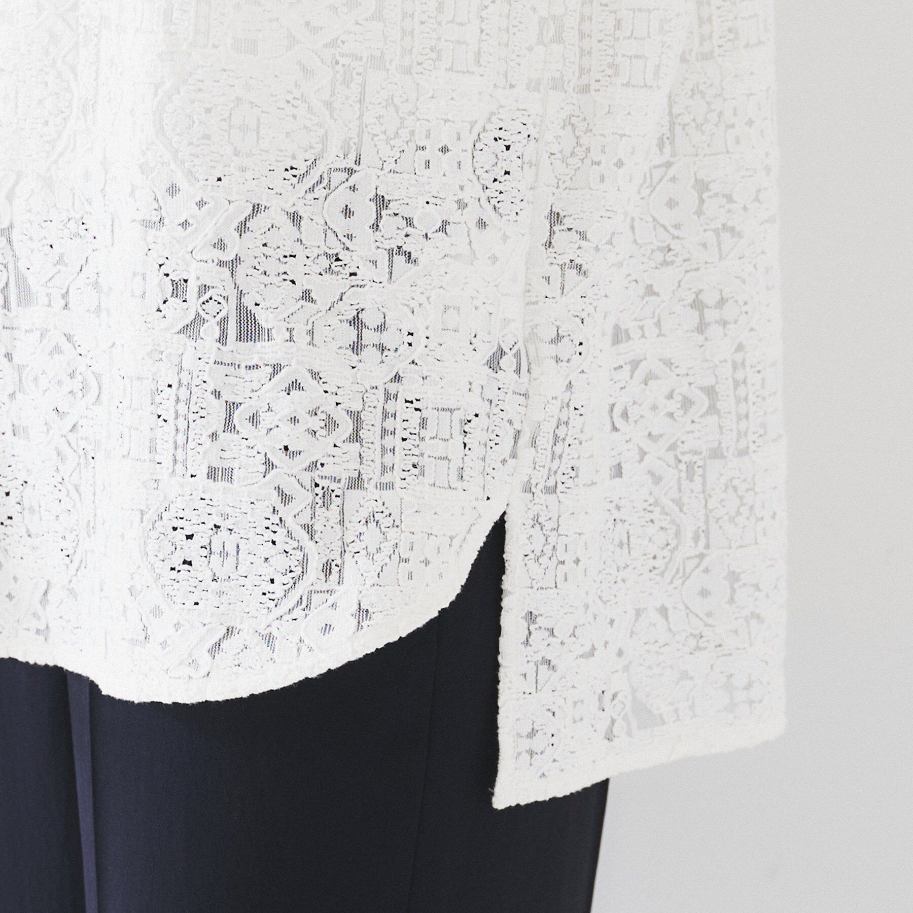 UNTITLED「【セットアップ可能/トレンド】クロシェ風レースシャツ」|シャツ・ブラウス|