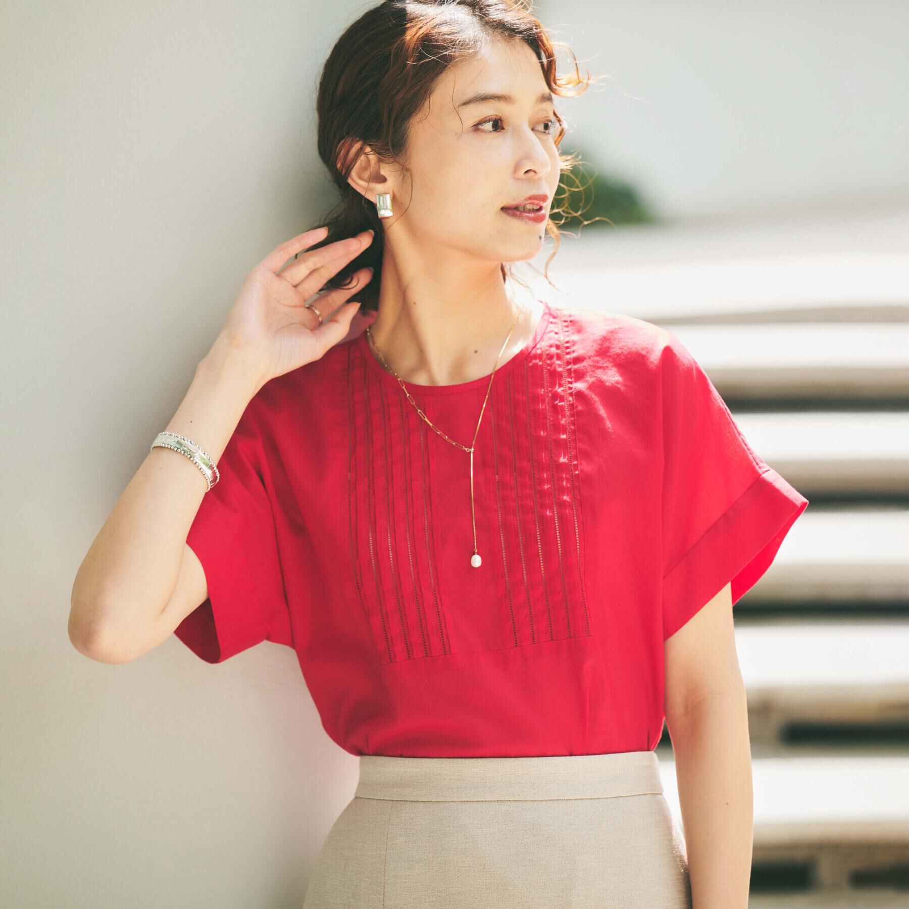 UNTITLED「【洗える】コットンピンタックブラウス」|シャツ・ブラウス|レッド(062)