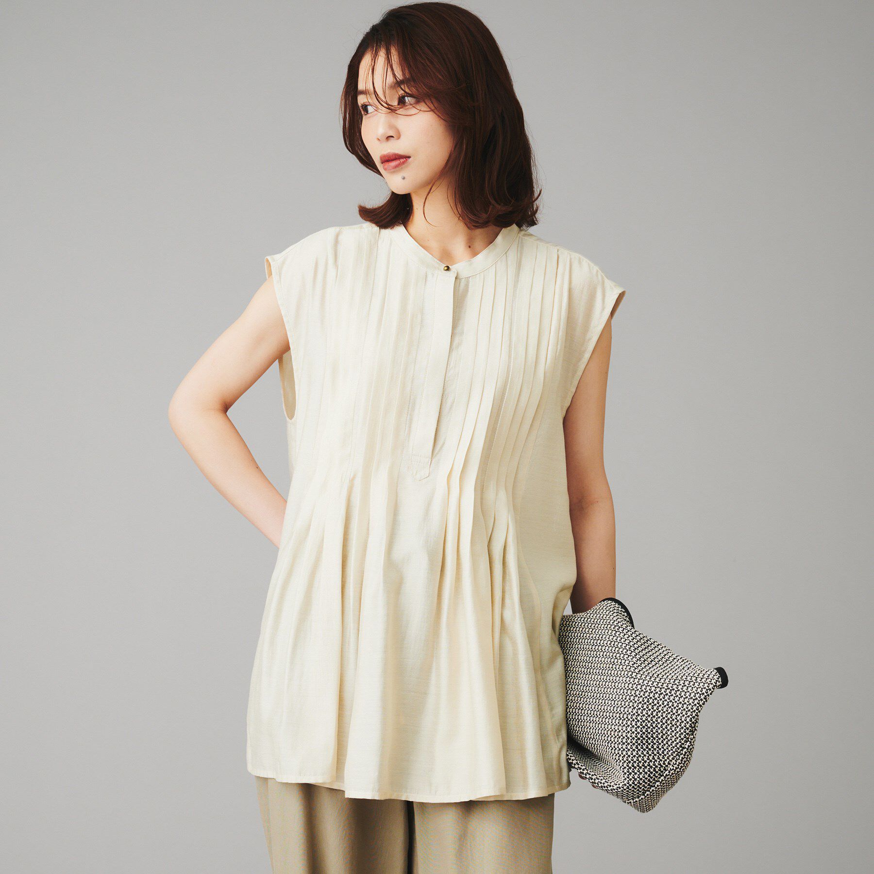 UNTITLED「【CHIGON】タックフレア フレンチブラウス」|シャツ・ブラウス|