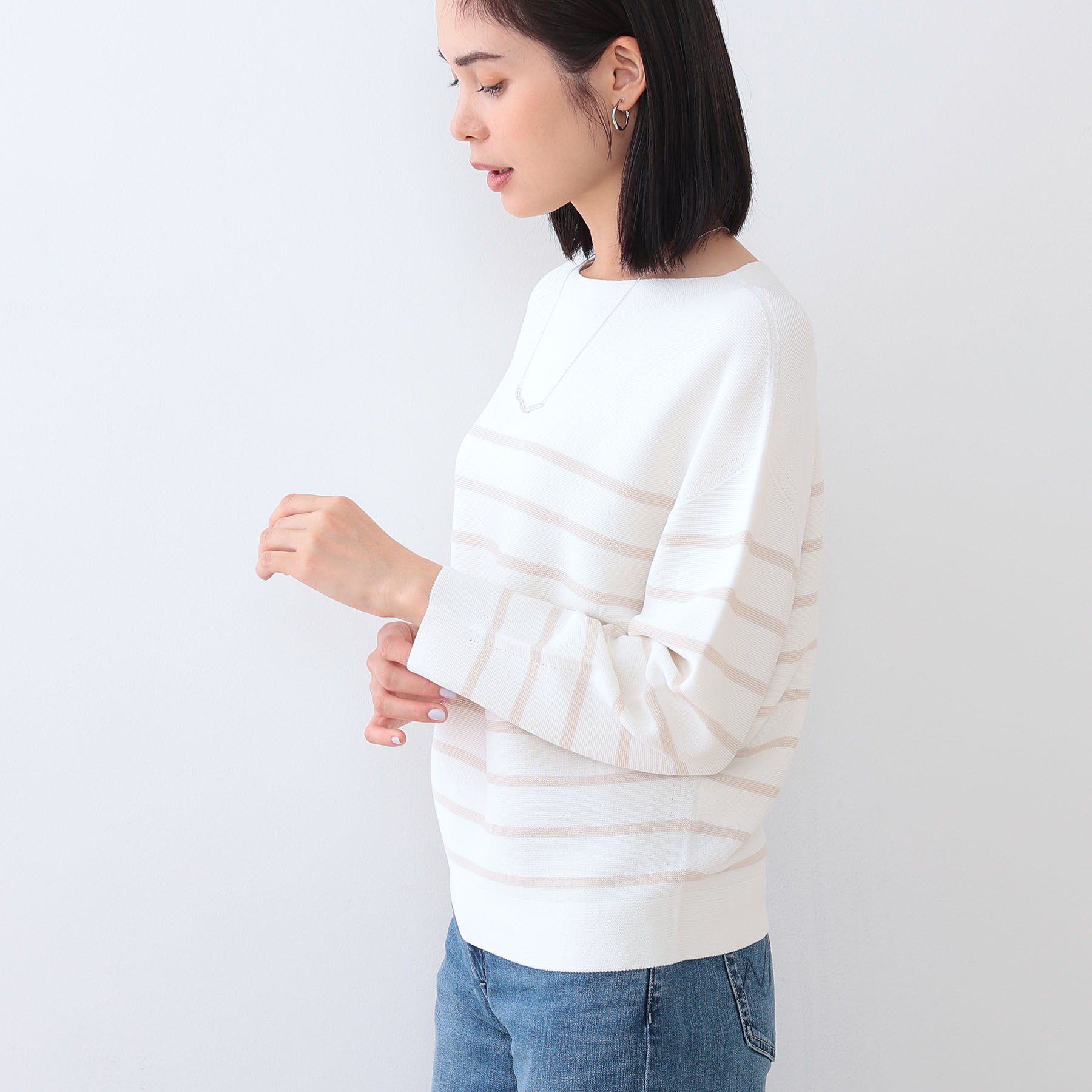 INDIVI「【洗える／無縫製／6色展開】袖フォルム ボートネックニット」|ニット・セーター|