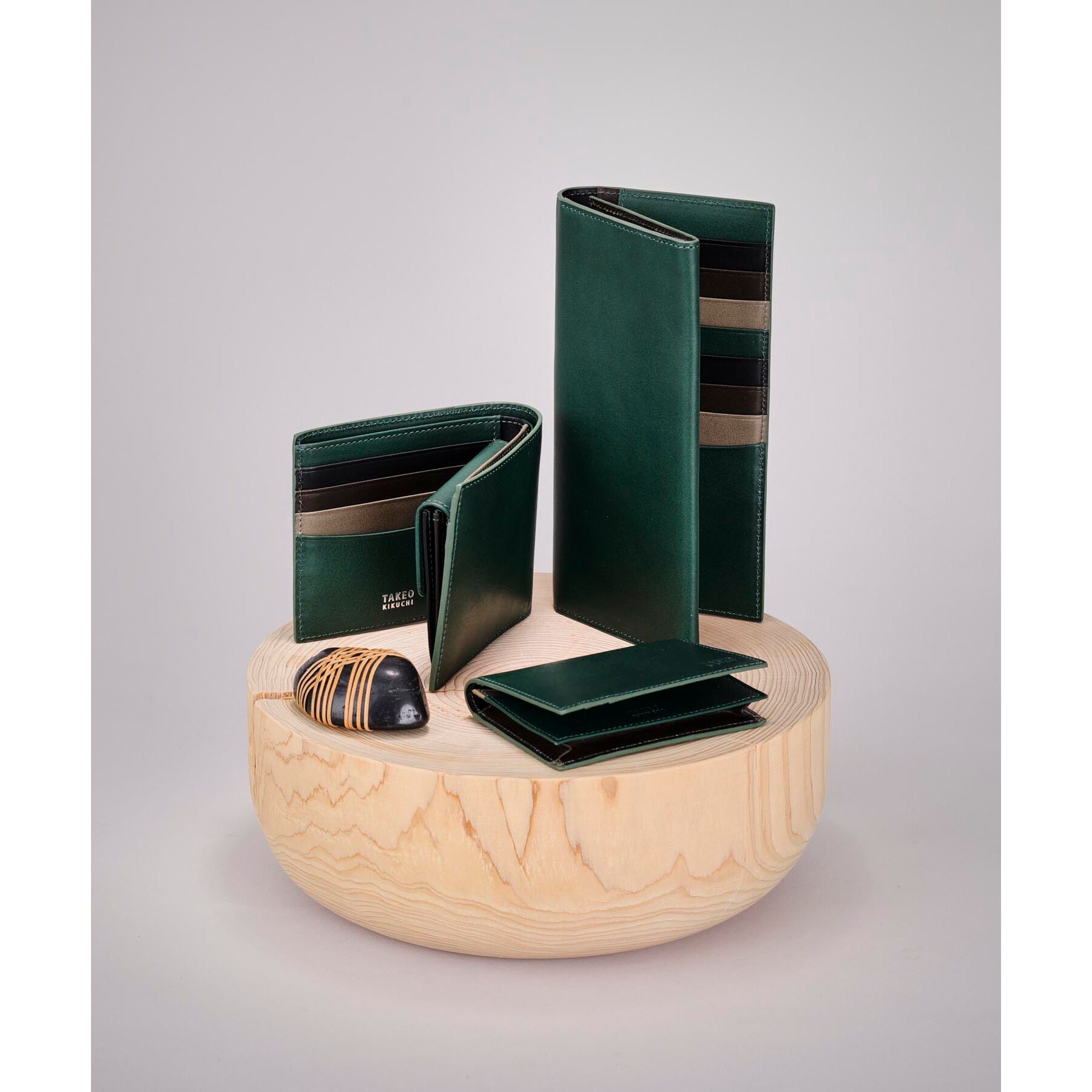 TAKEO KIKUCHI「アンティーク調レザー 2つ折り財布」|財布|