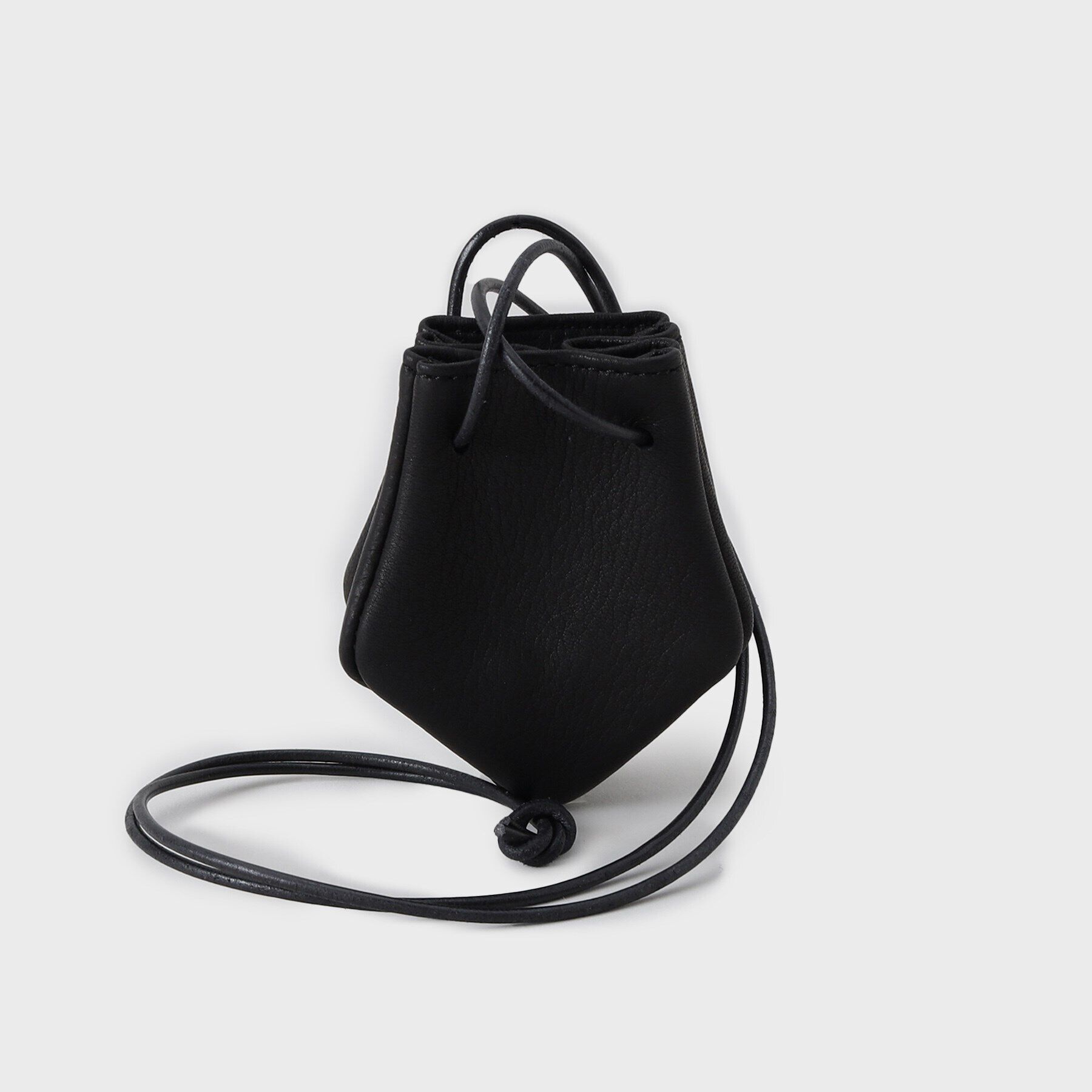 TAKEO KIKUCHI「【THE FLAGSHIP】ディアスキン ネック巾着ポーチ」|ポーチ|