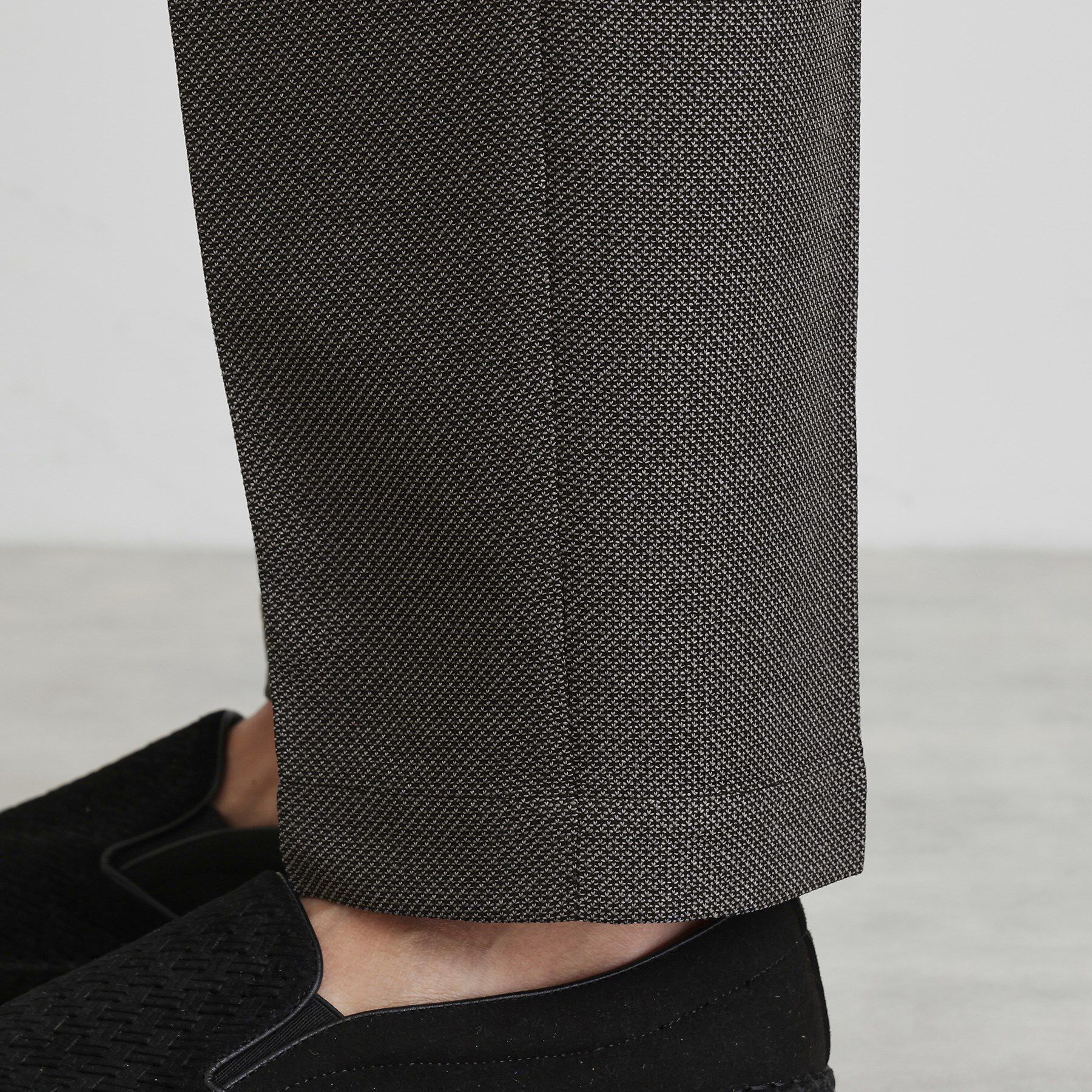 TAKEO KIKUCHI「【尾州織】後染め ドビーメッシュ イージーパンツ」|その他|