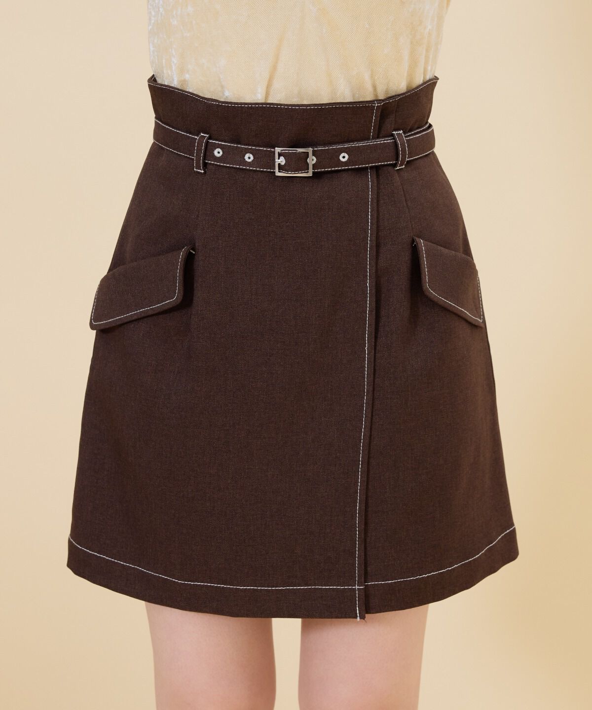 REDYAZEL「ベルティッドウーリッシュミニスカート」|台形|ﾀﾞｰｸﾌﾞﾗｳﾝ