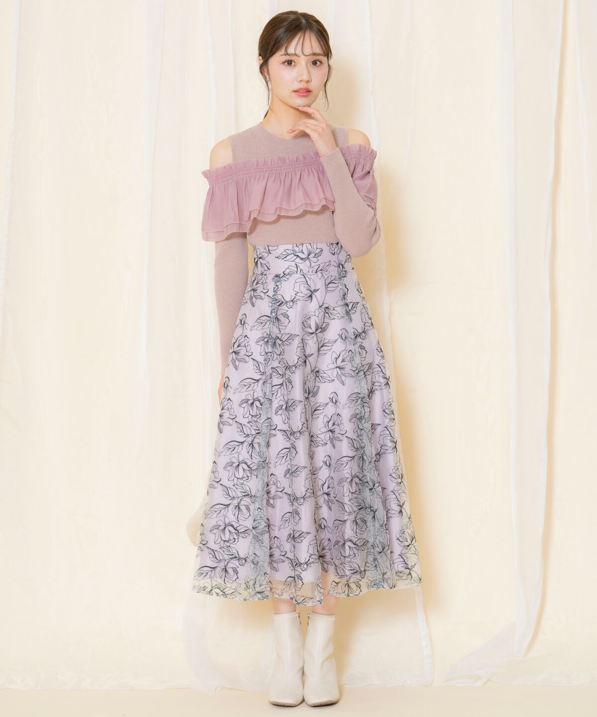 WILLSELECTION「ラインフラワー刺繍スカート」|フレア|黒系花柄