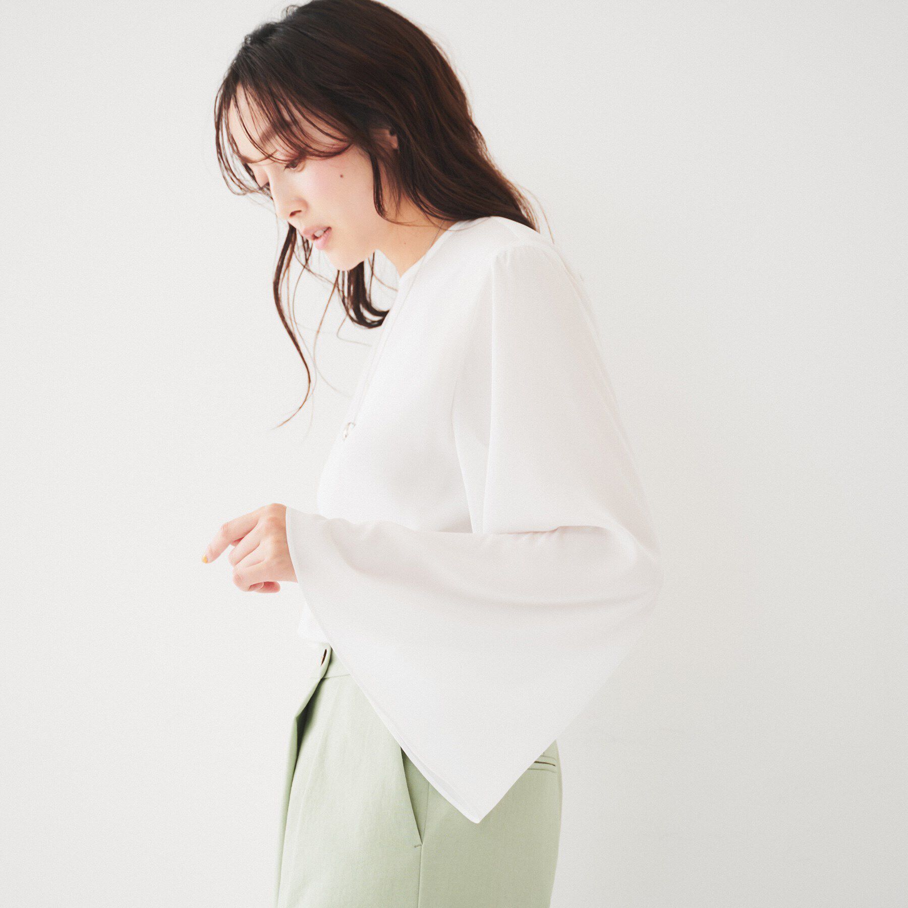 UNTITLED「フレアスリーブブラウス」|シャツ・ブラウス|