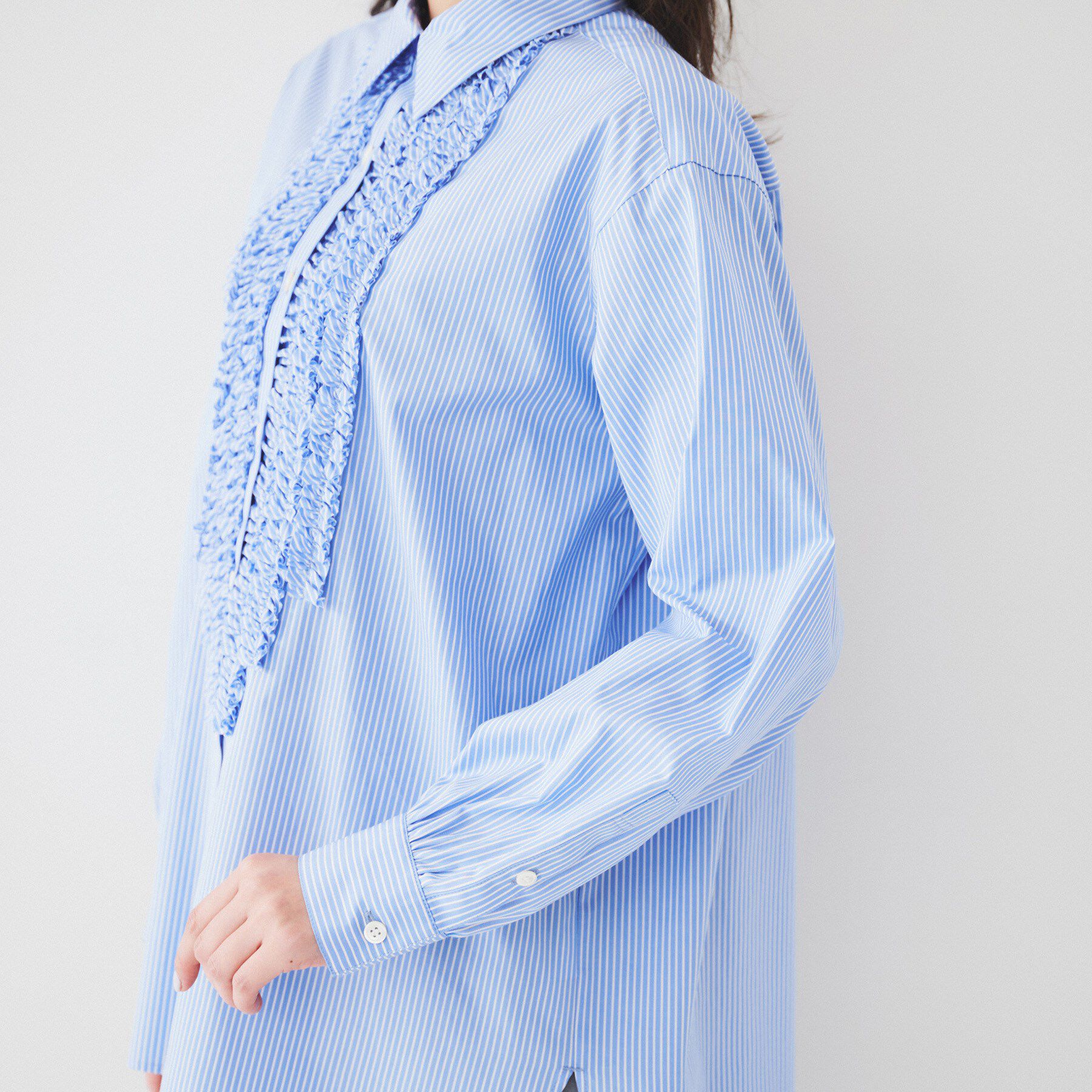 UNTITLED「【コットン100/前開きボタン】フロントフリルシャツ」|シャツ・ブラウス|