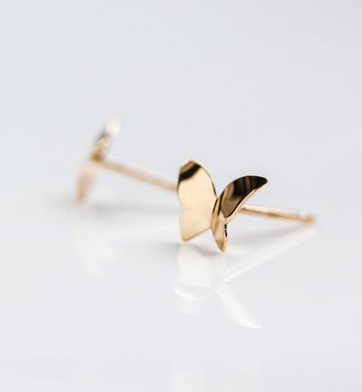  「ゴールド バタフライ ピアス | K10YG 〈ミラー〉」|ピアス|