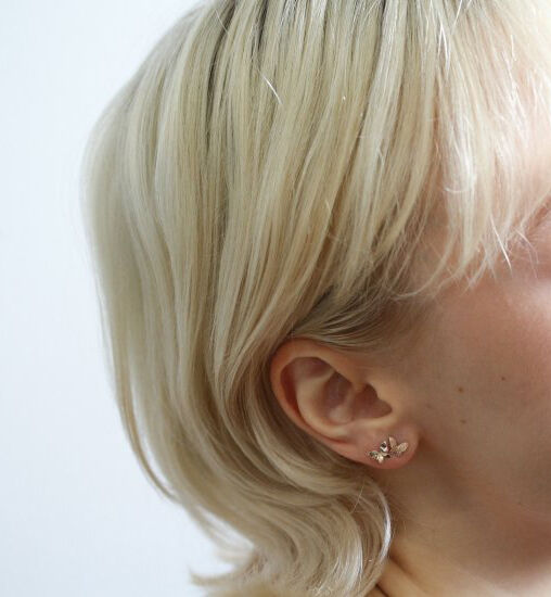  「ゴールド バタフライ ピアス | K10YG 〈ミラー〉」|ピアス|