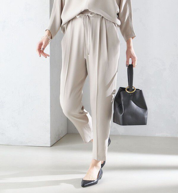 SHIPS for women「〈接触冷感 / 手洗い可能〉アセテート混 バックサテン テーパード パンツ」|その他|