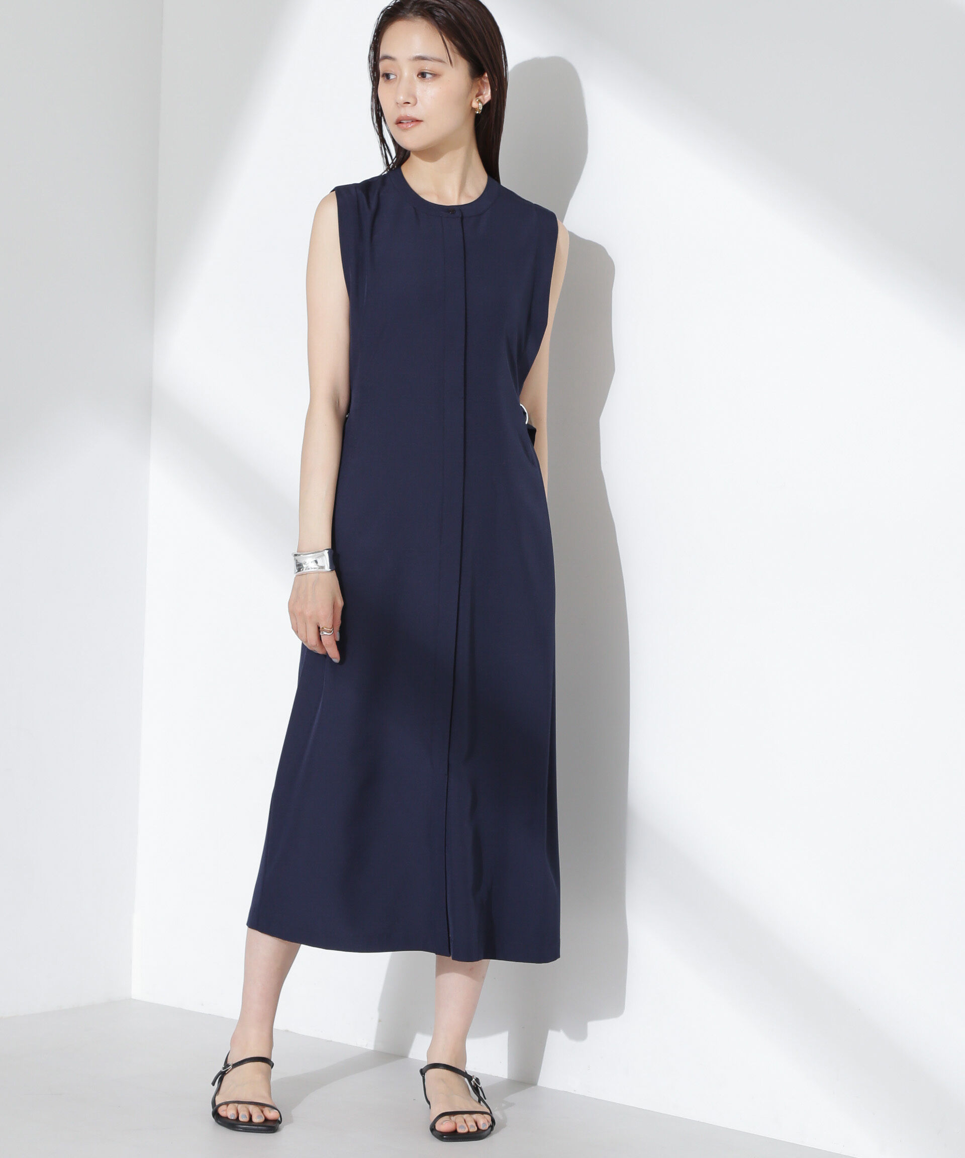 nano･universe「オープンフロントノースリーブワンピース」|ワンピース|