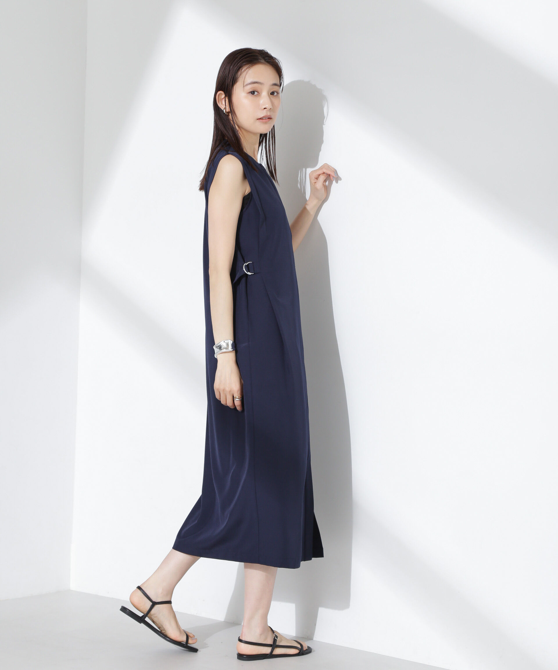 nano･universe「オープンフロントノースリーブワンピース」|ワンピース|