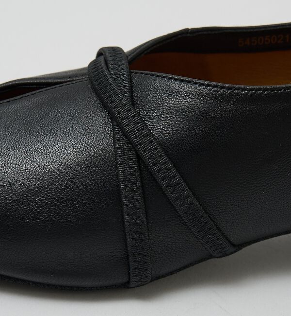 AU BANNISTER「ストラップソフトレザーフラットパンプス」|その他|