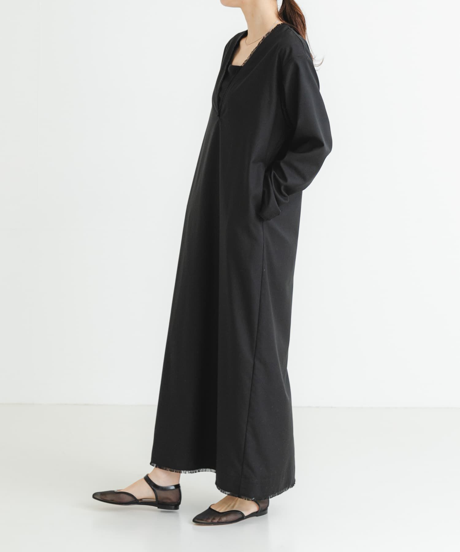 URBAN RESEARCH「new basic　深Vネックワンピース」|ワンピース|