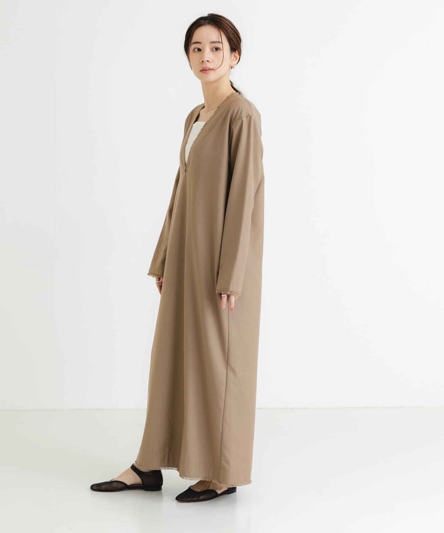 URBAN RESEARCH「new basic　深Vネックワンピース」|ワンピース|