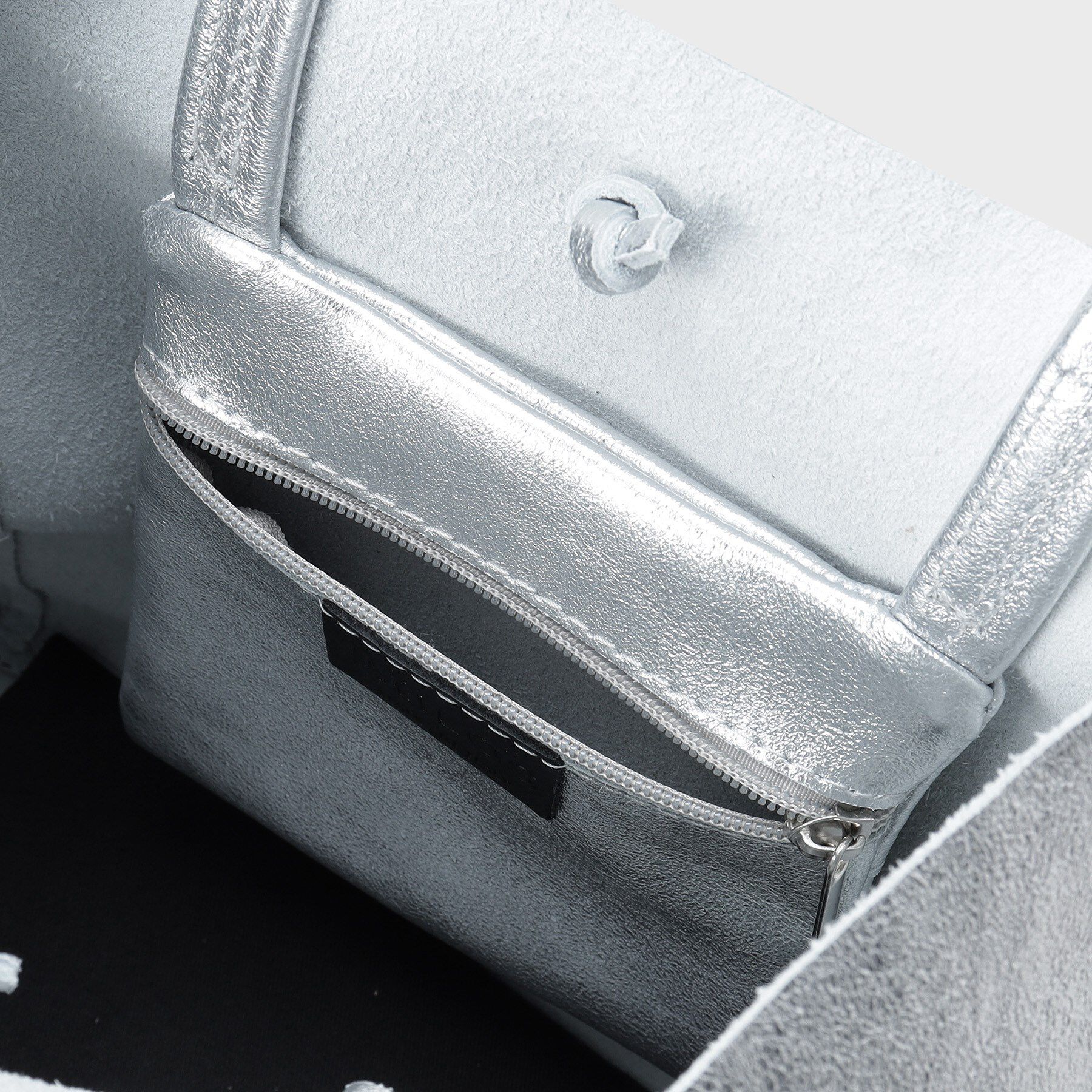 UNTITLED「【MILOS】メタリックレザートート」|トートバッグ|