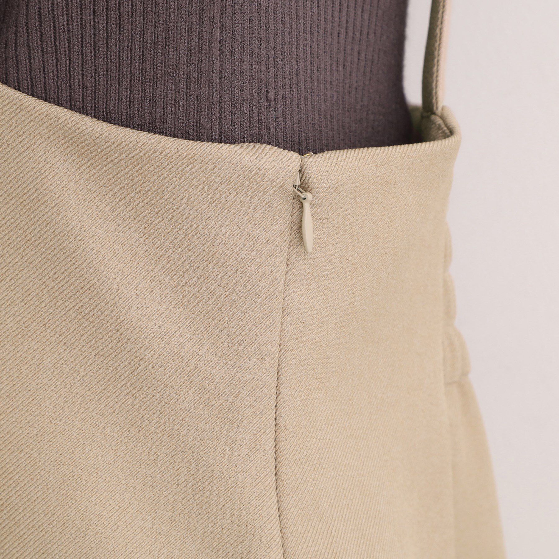 grove「【ウエストゴム】美シルエットなハイウエストサス付きスカート」|スカート|