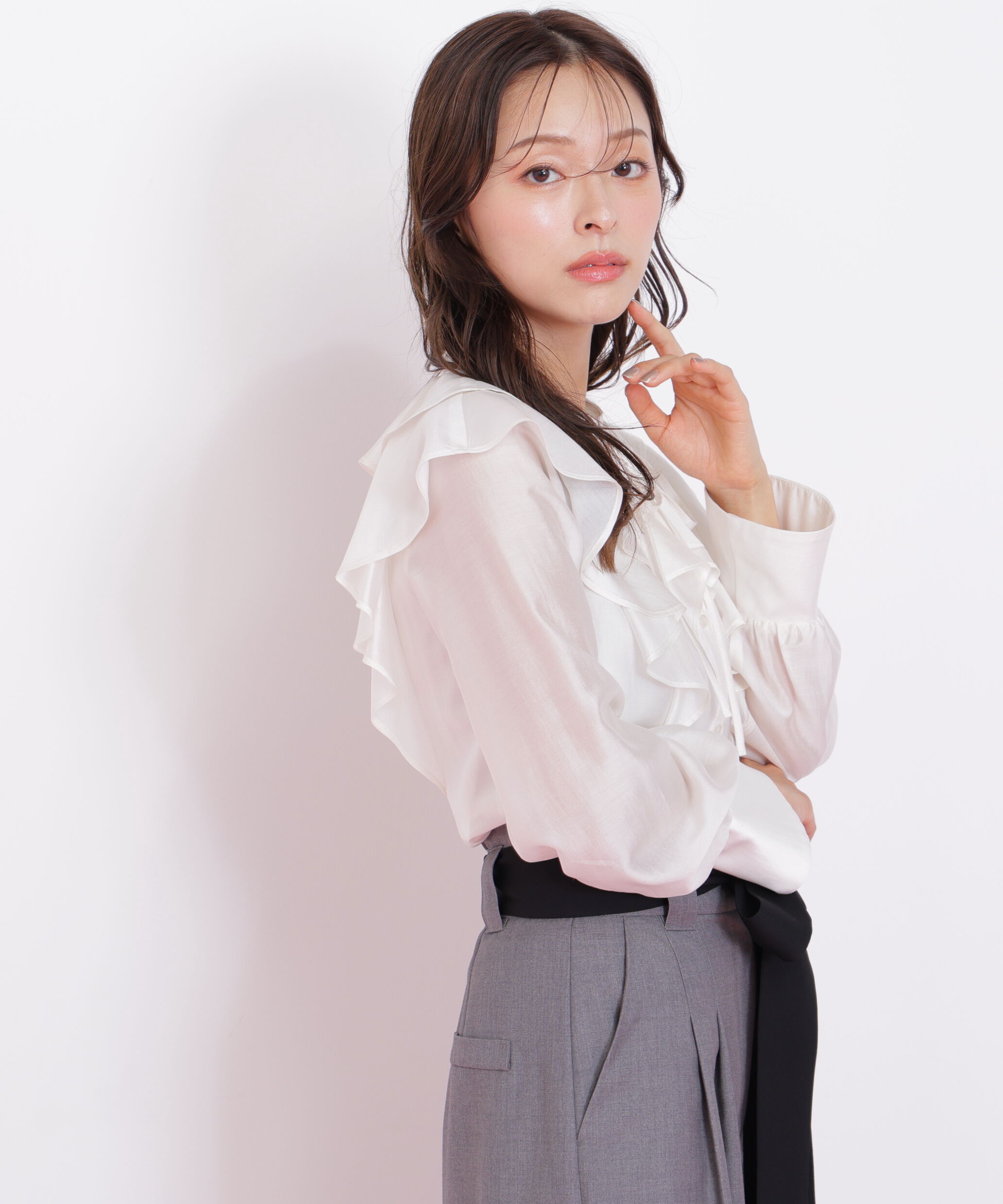  「長袖ラッフルブラウス」|シャツ・ブラウス|