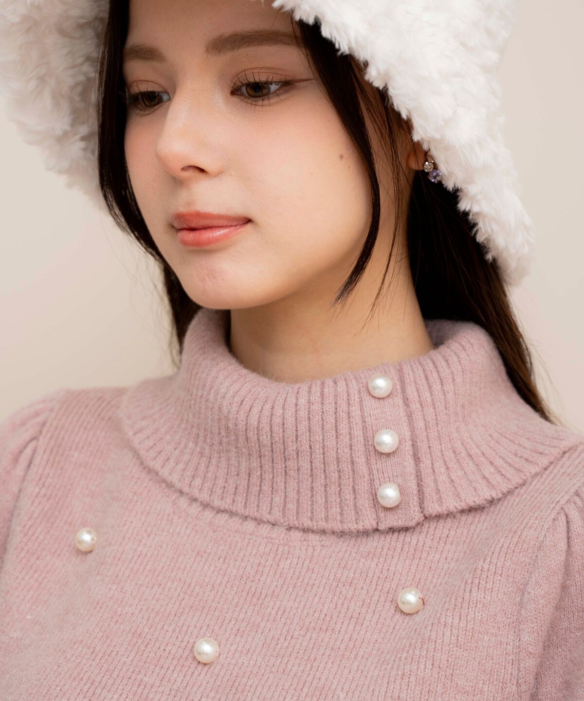 WILLSELECTION「パール付きタートルネックニットワンピース」|ワンピース|