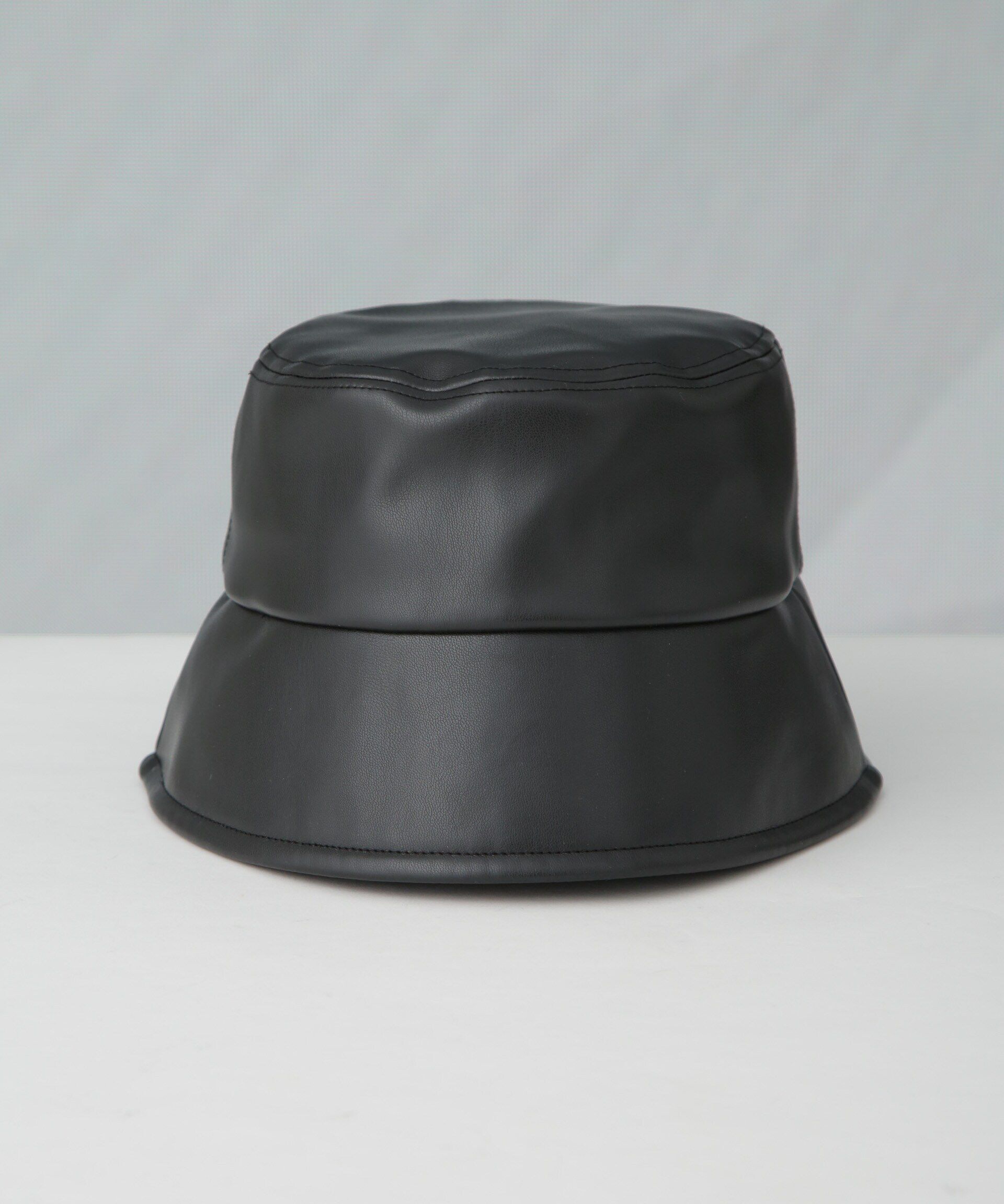 nano･universe「フェイクレザーバケットハット」|キャップ・キャスケット|