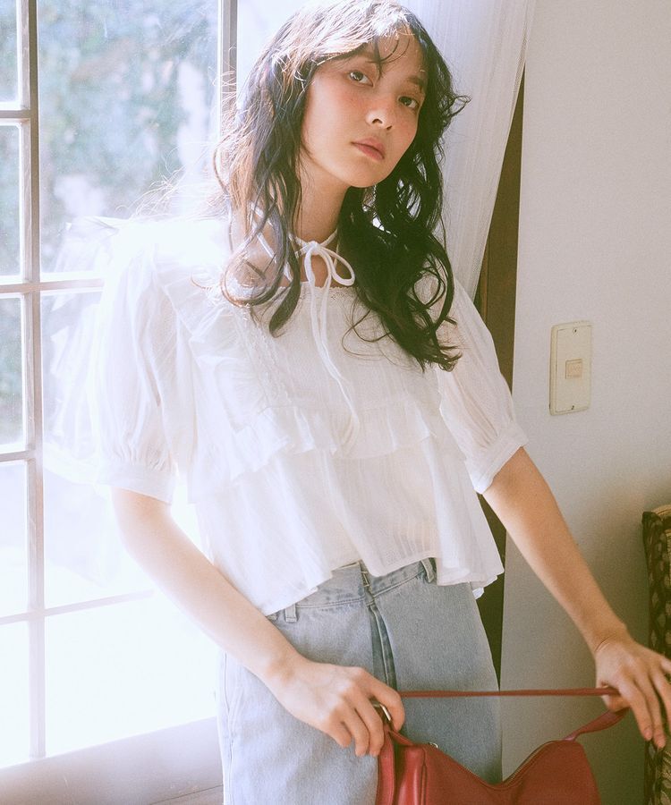 earth music&ecology「パフスリーブコットンフリルブラウス」|シャツ・ブラウス|