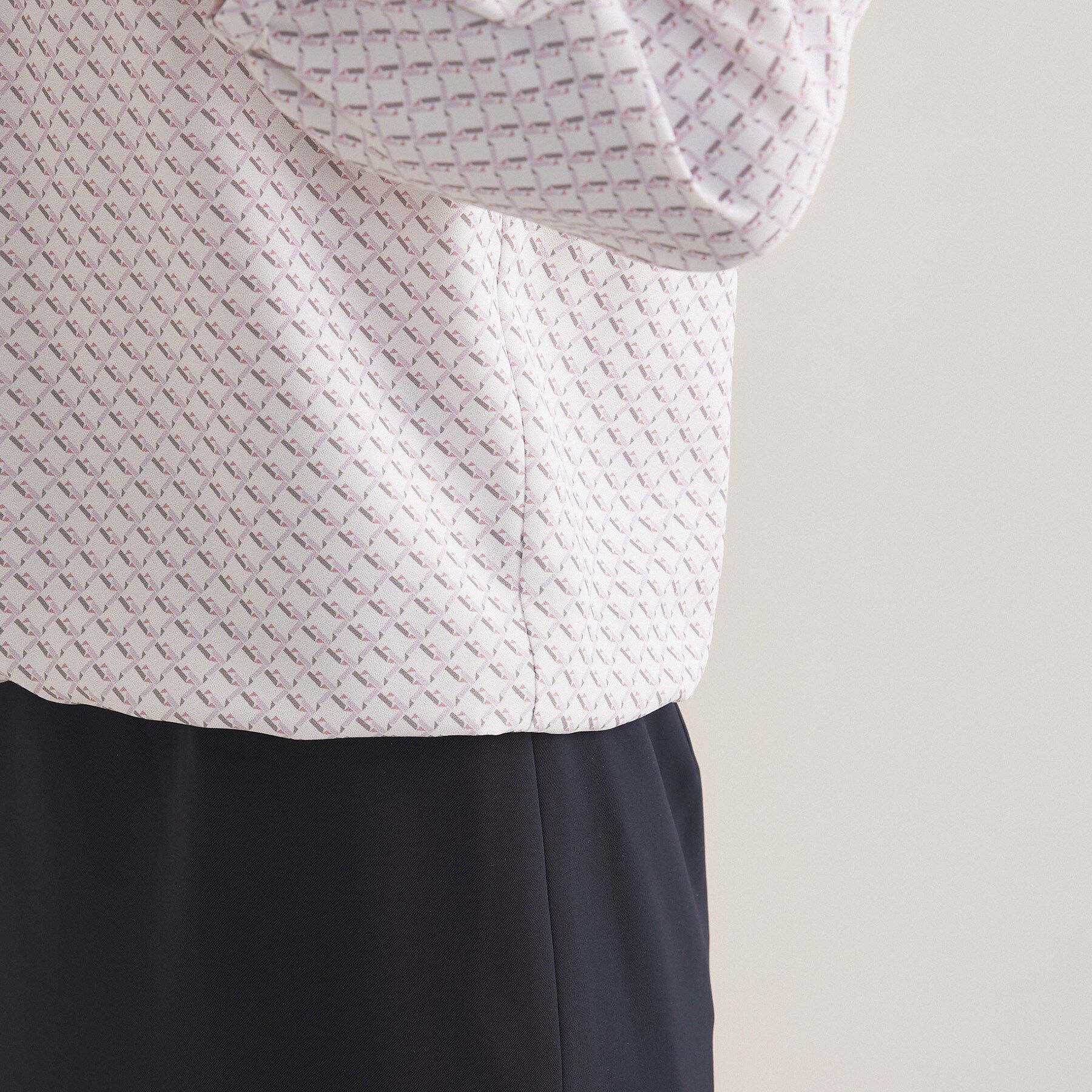 INDIVI「【セレモニー／洗える／透けにくい】ダイヤ柄プリントブラウス」|シャツ・ブラウス|