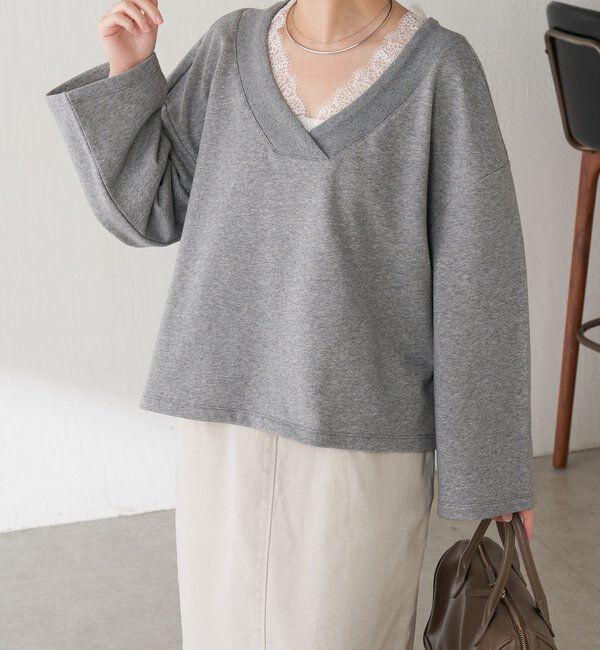  「【上品見え/小顔効果】レース付Vスウェット」|Tシャツ・カットソー|グレー