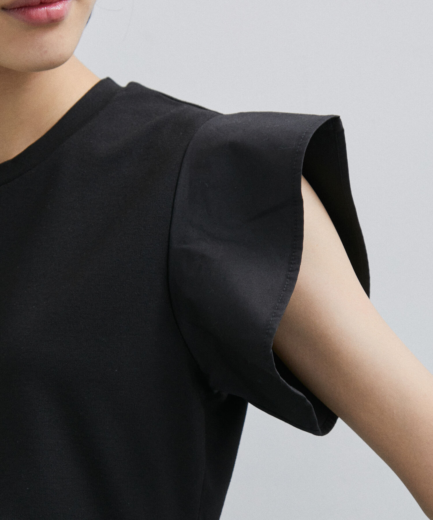 ADAM ET ROPE'「【再入荷・WEB限定・洗える】フリルペプラムカットソー」|Tシャツ・カットソー|